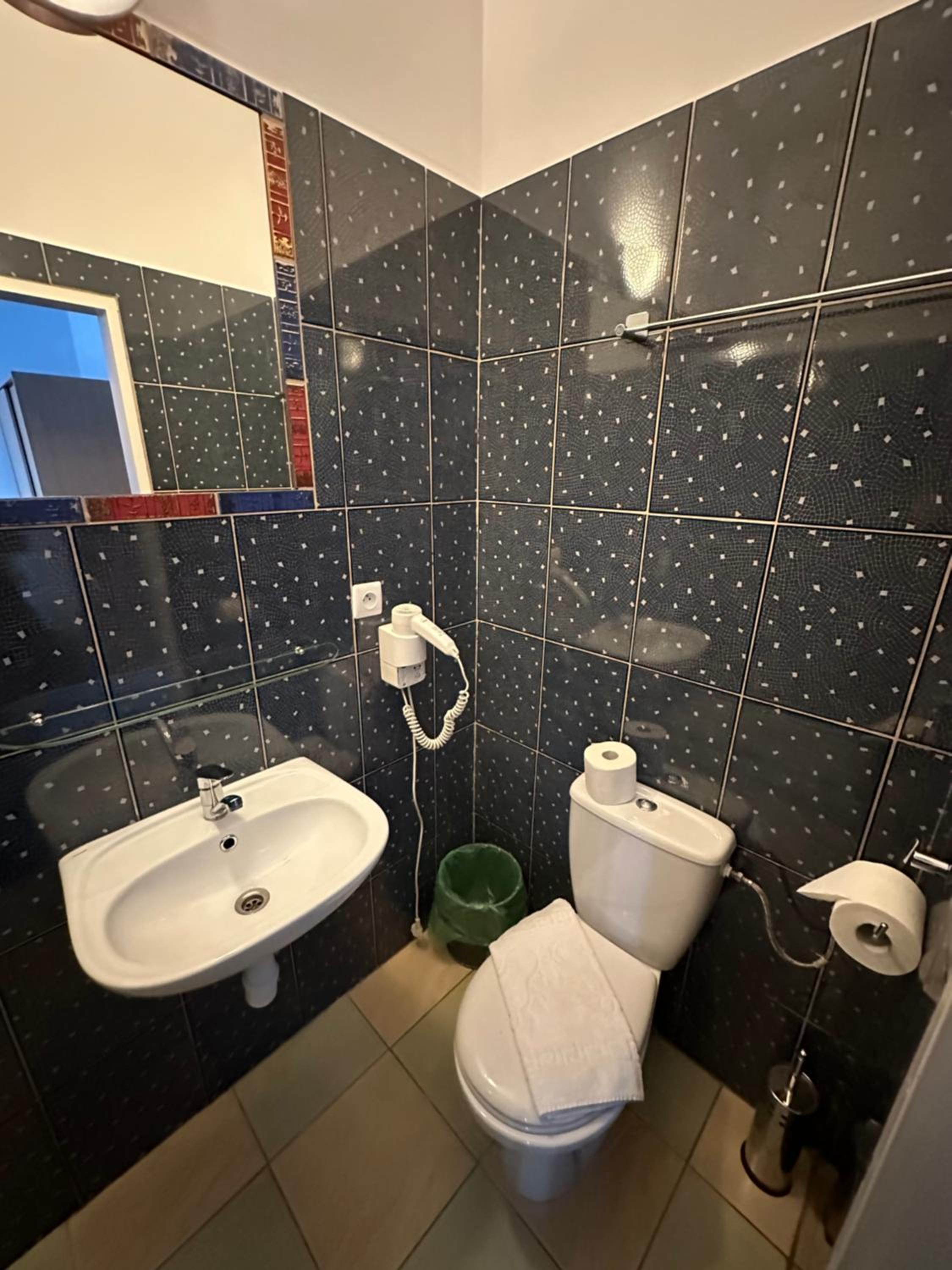 Triple Room - Photo 5