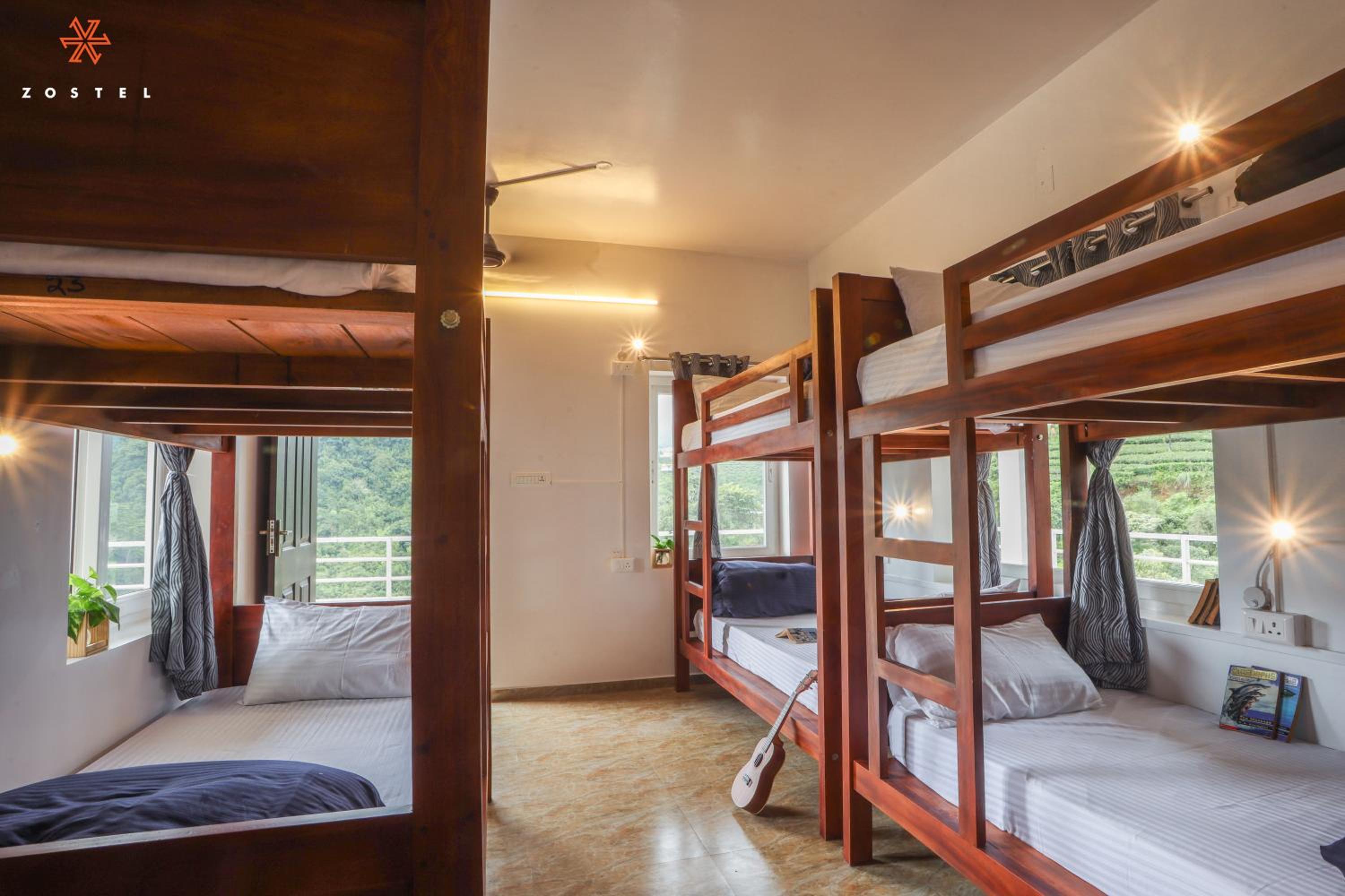 Bed in 6-Bed Female Dormitory Room photo 3