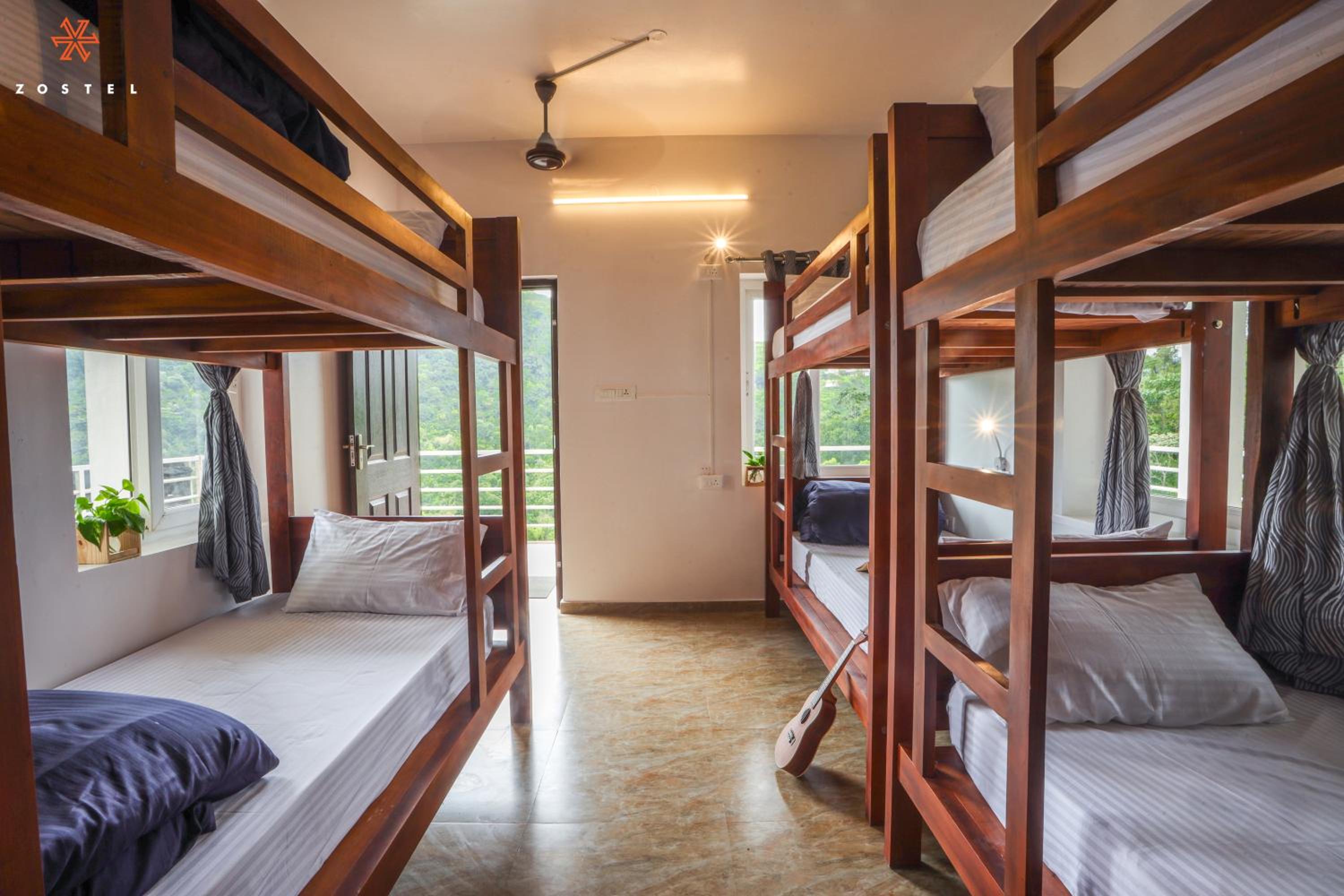 Bed in 6-Bed Female Dormitory Room photo 2