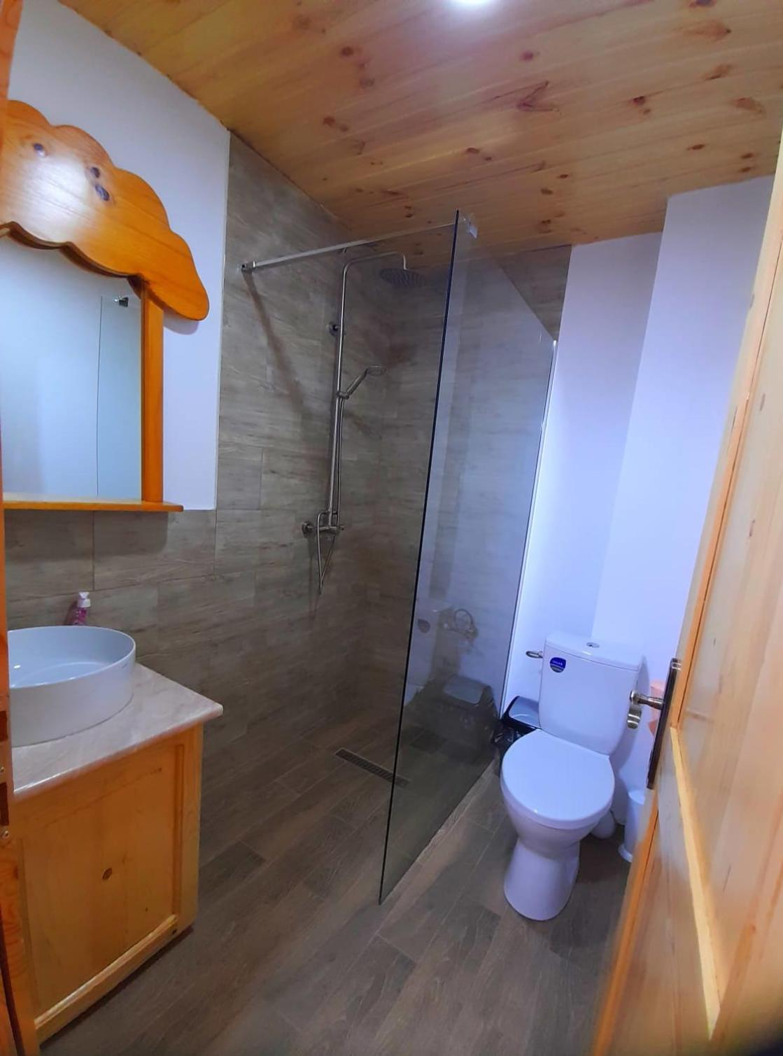 Double Room With Private Bathroom photo 3