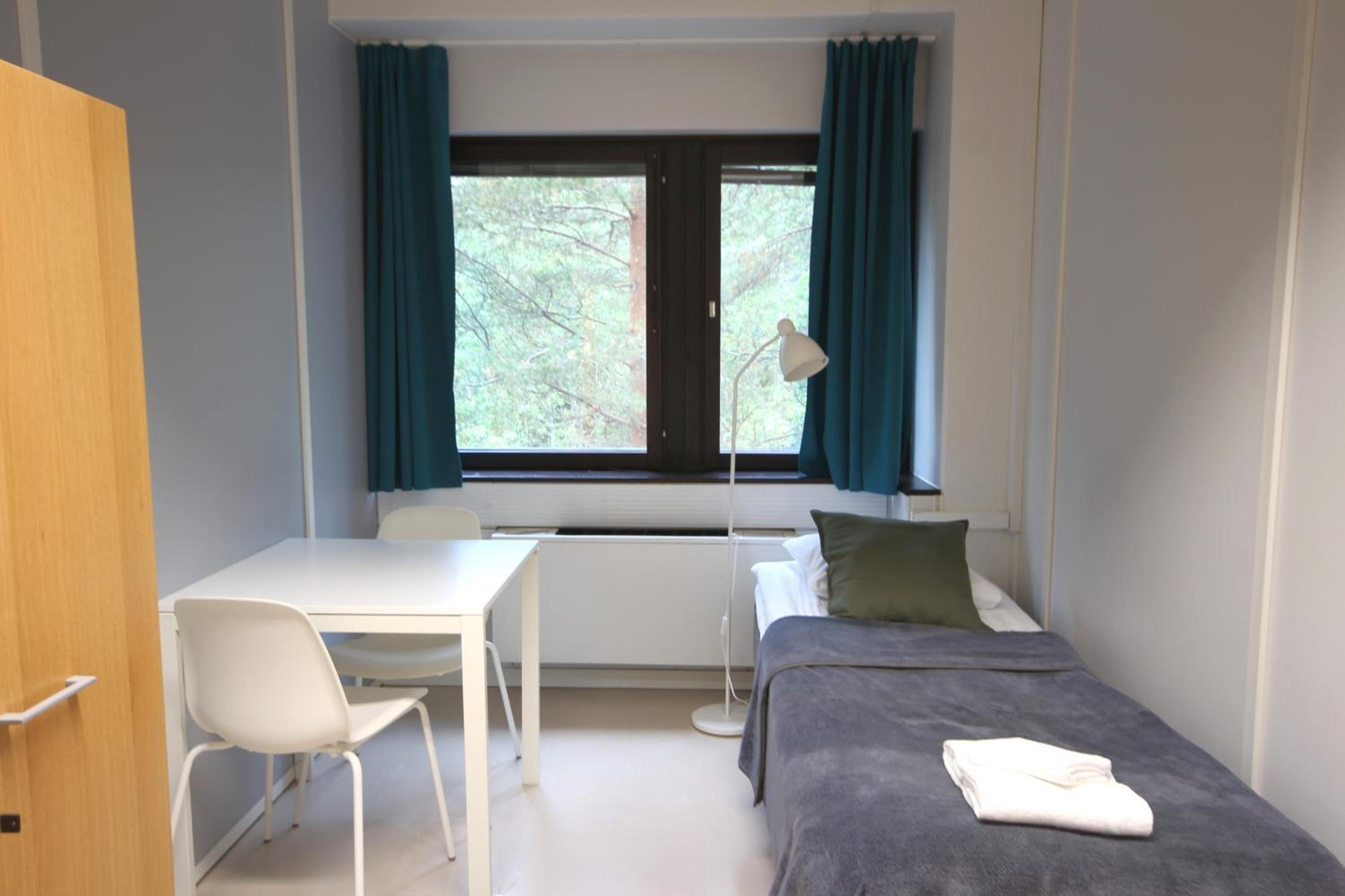 Single Room with Shared Bathroom photo 1