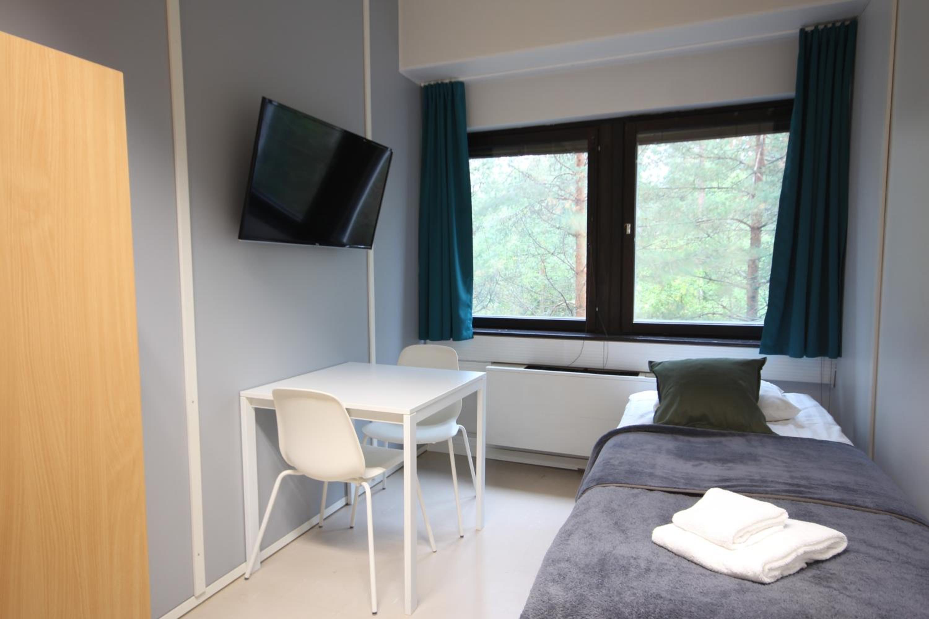 Single Room with Shared Bathroom photo 3