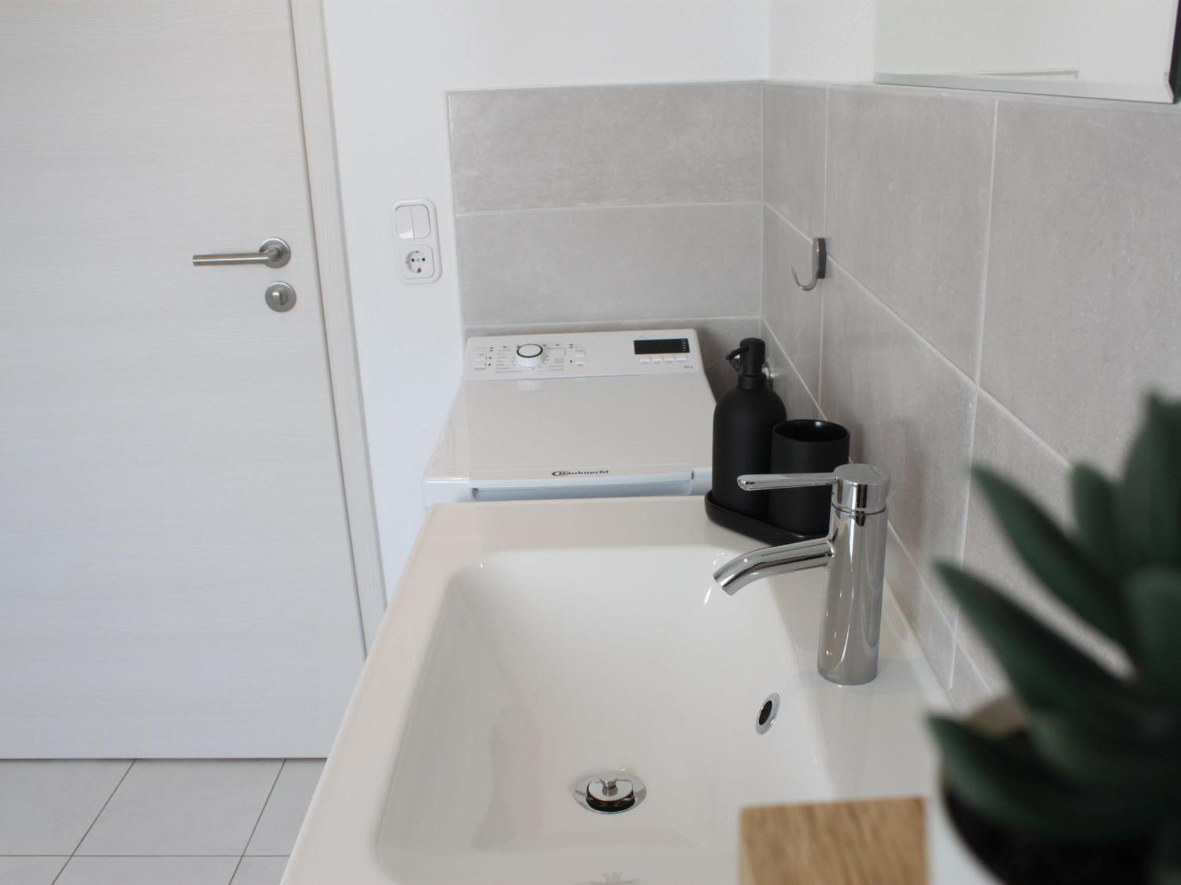 One-Bedroom Apartment with Garden View photo 2