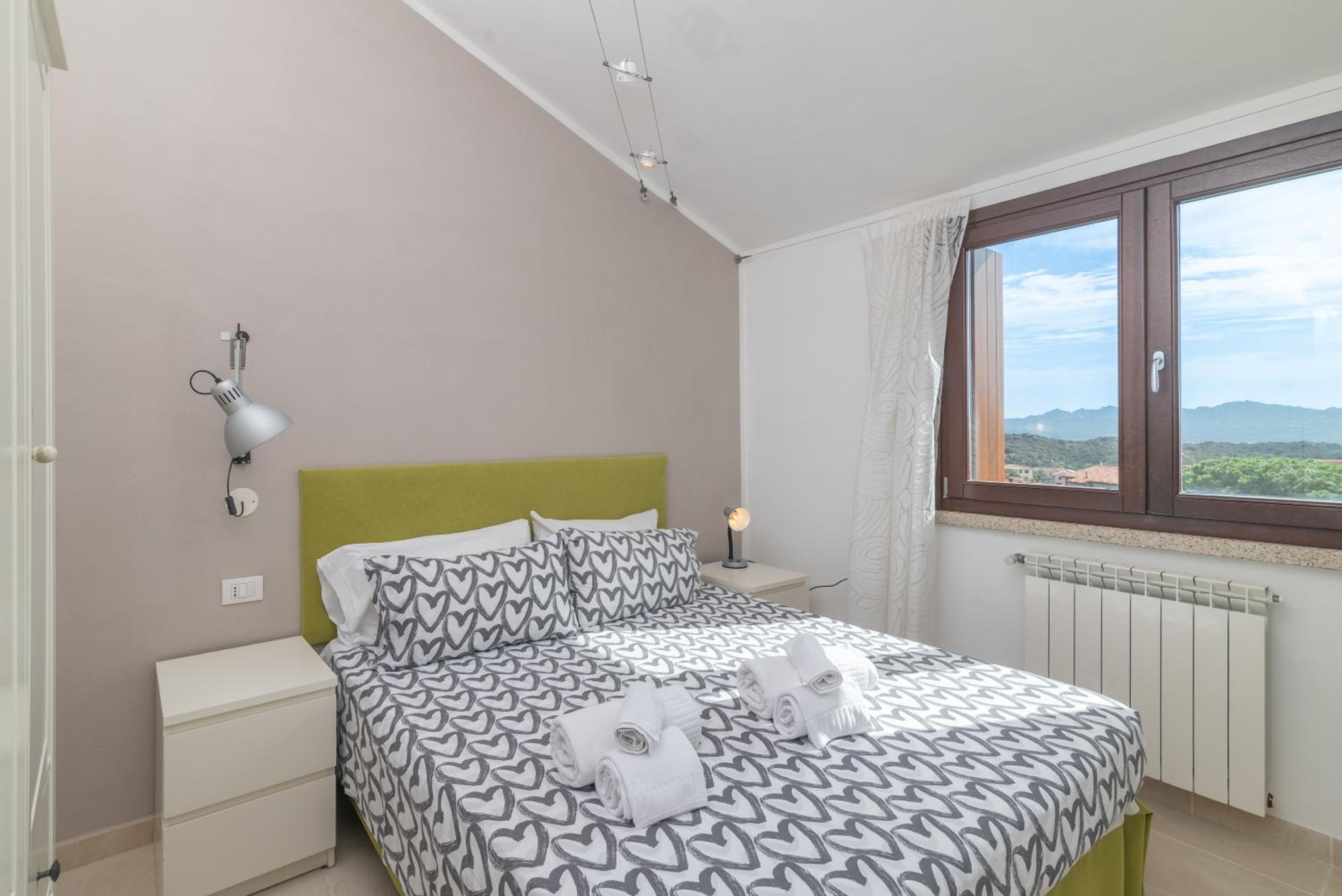 Two-Bedroom Deluxe Apartment with Ocean View