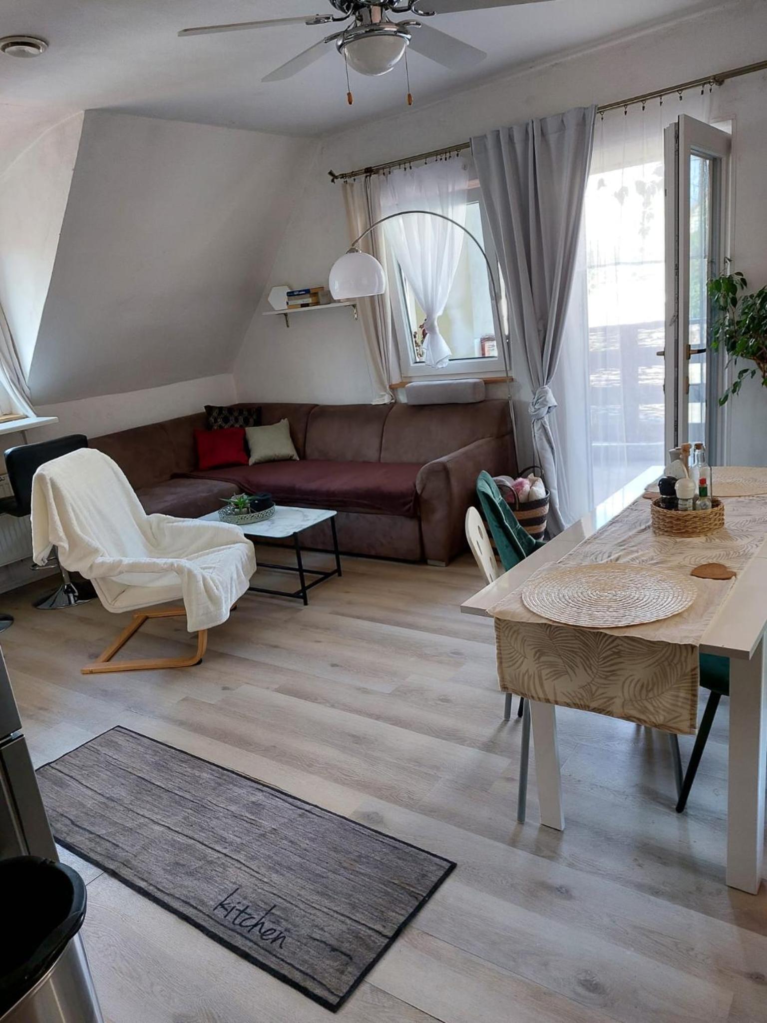 One-Bedroom Apartment photo 1