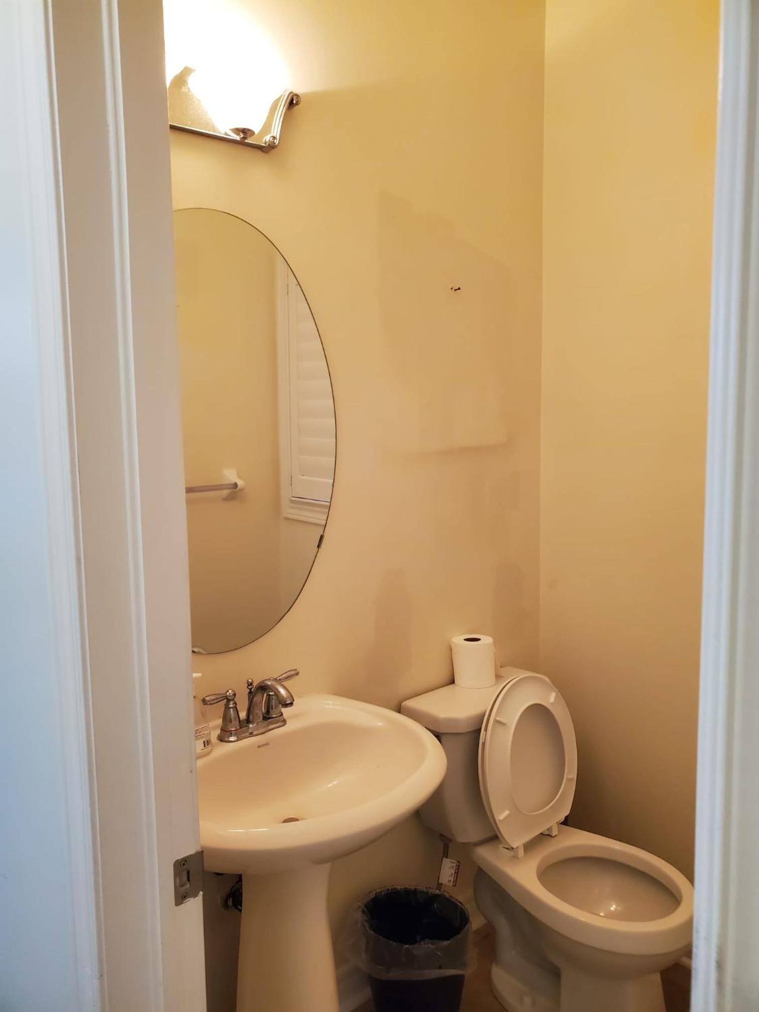 Three-Bedroom House photo 3