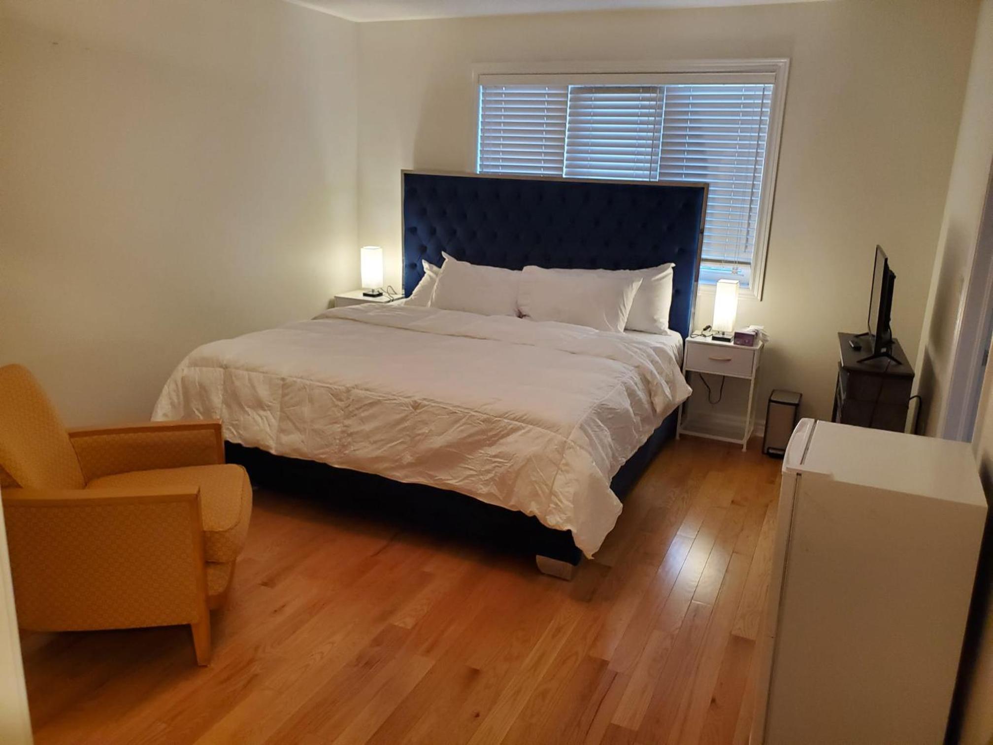 Three-Bedroom House photo 1