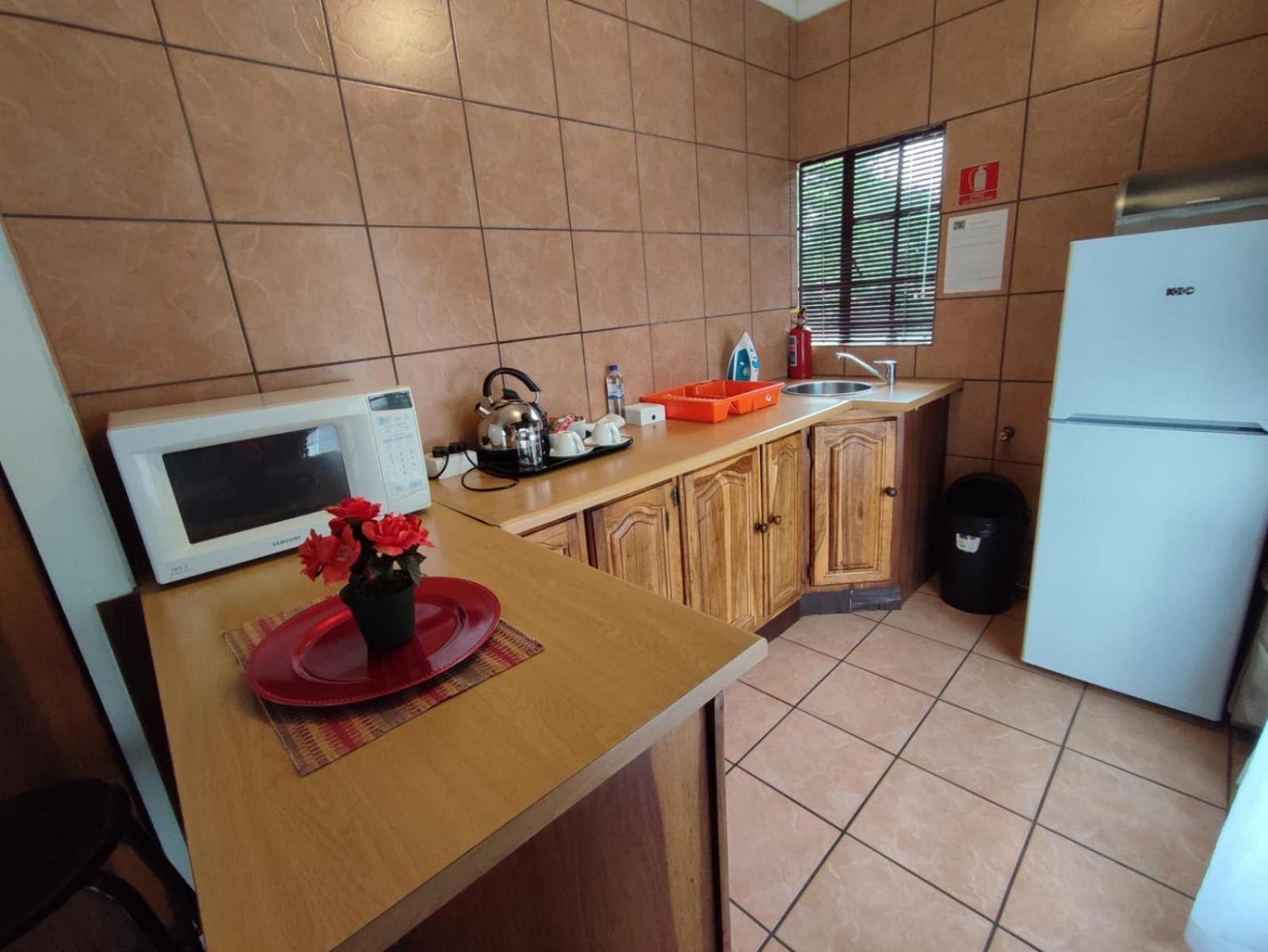 Deluxe Double Room with Shower photo 3