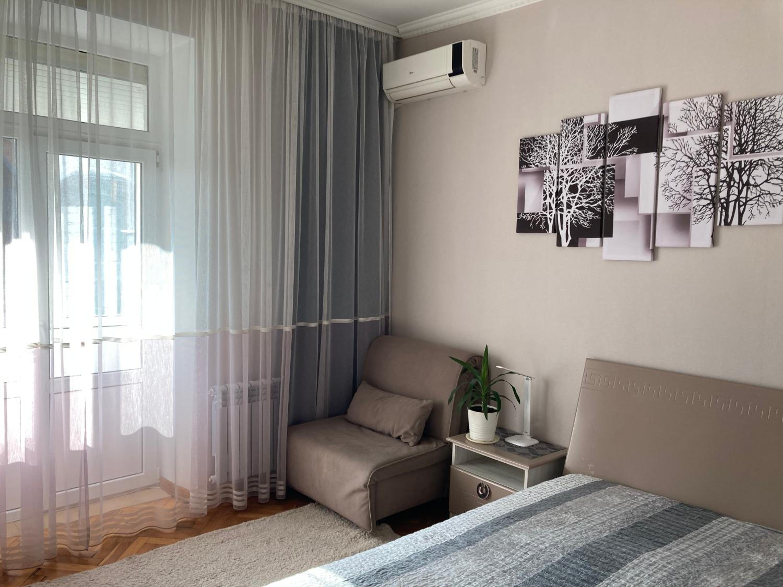 Apartment photo 1