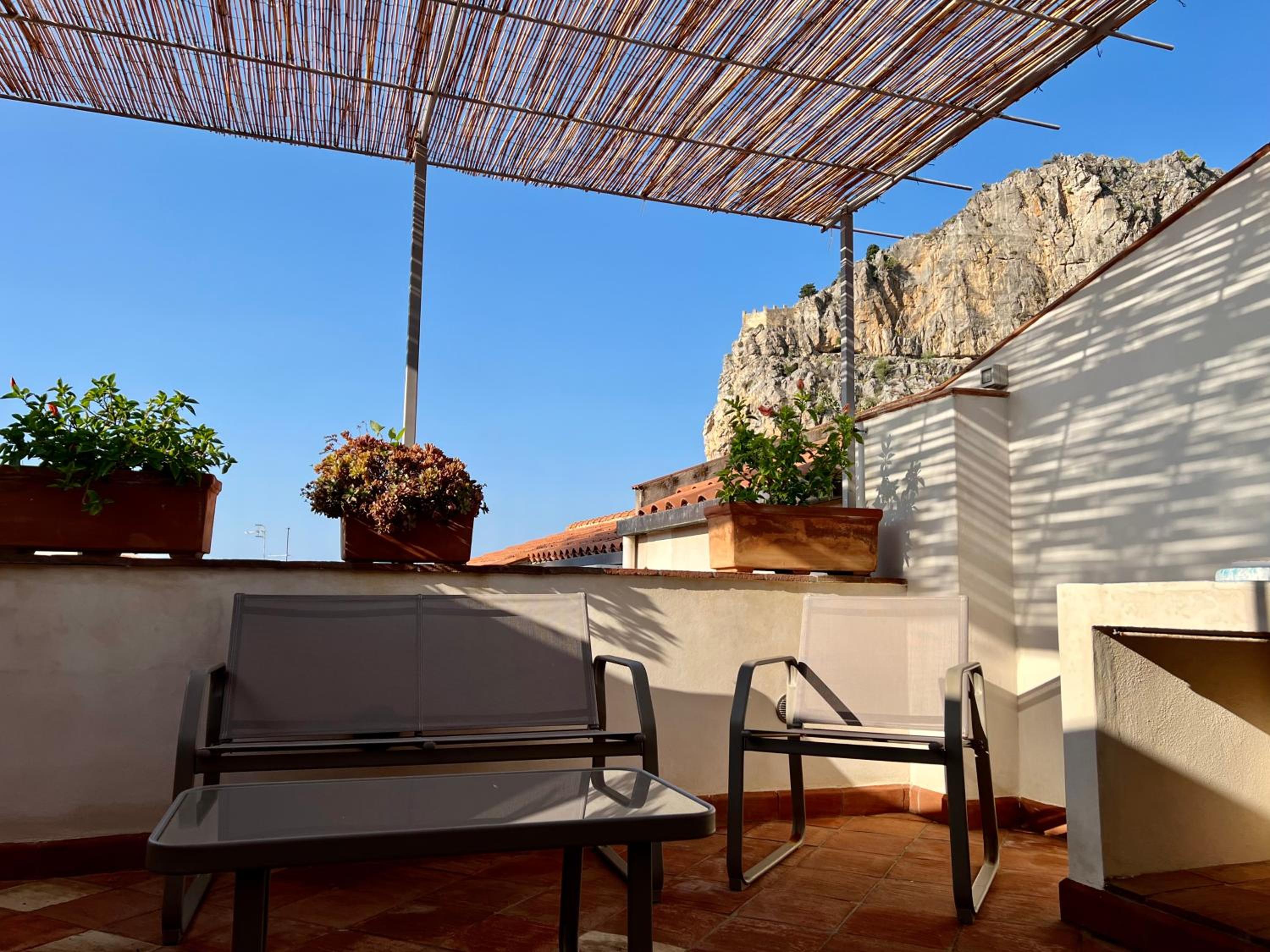 Quadruple Room with Terrace photo 3