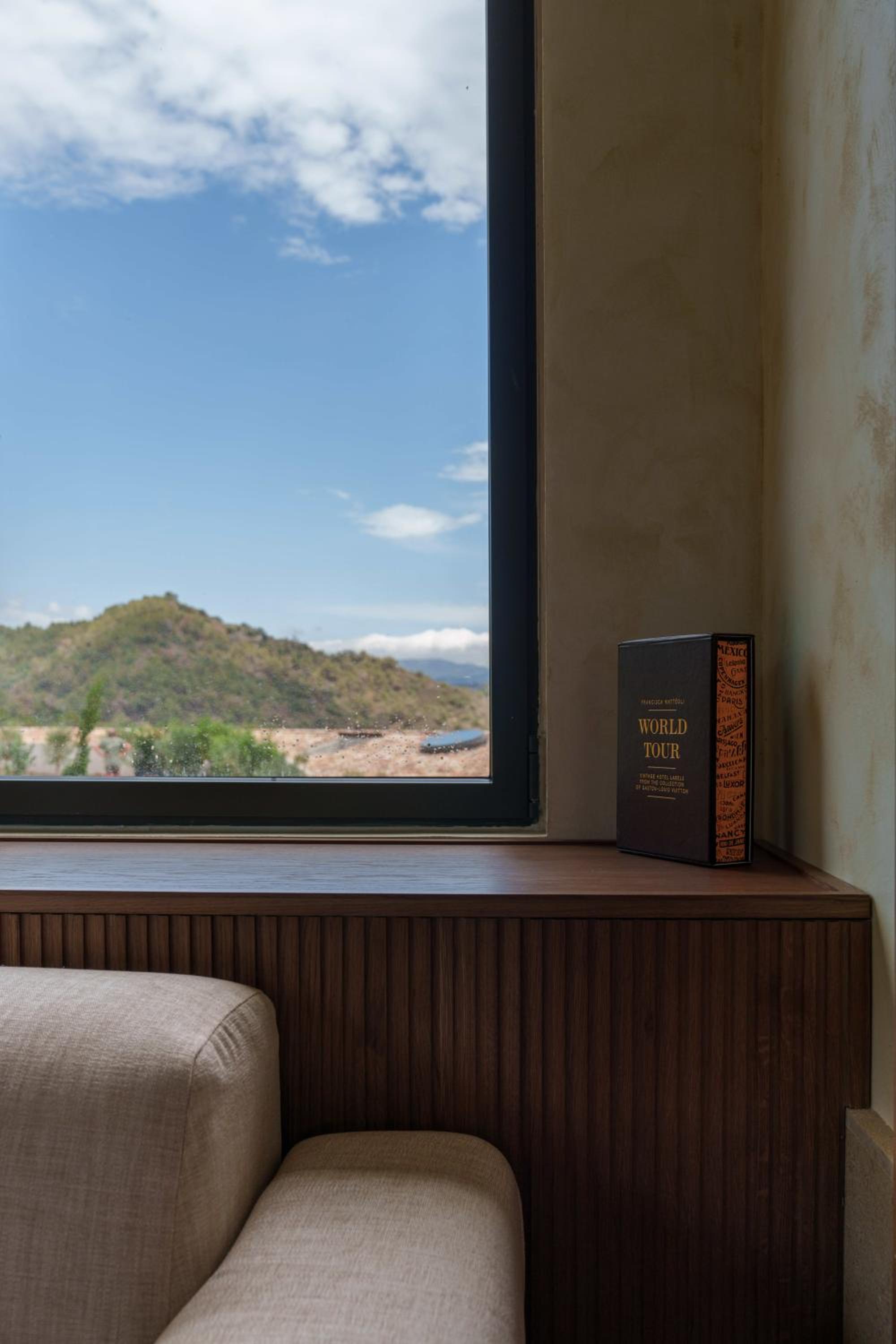 Suite with Terrace - Photo 14