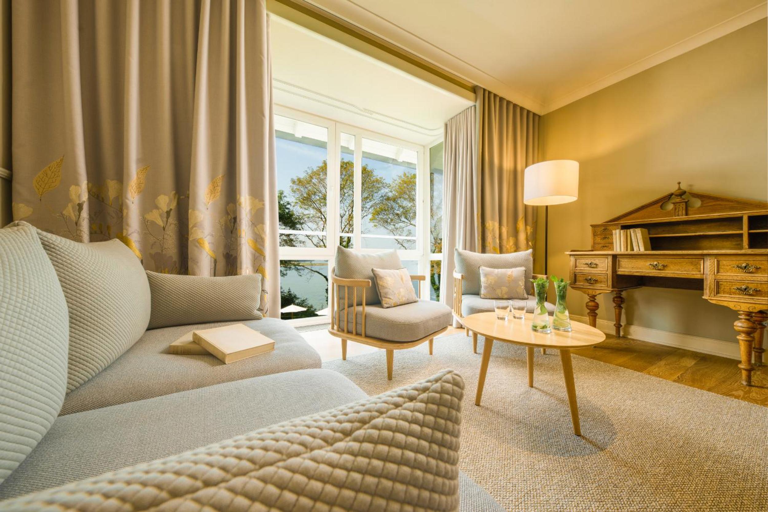 Deluxe Doppelzimmer mit Blick auf den Fjord
