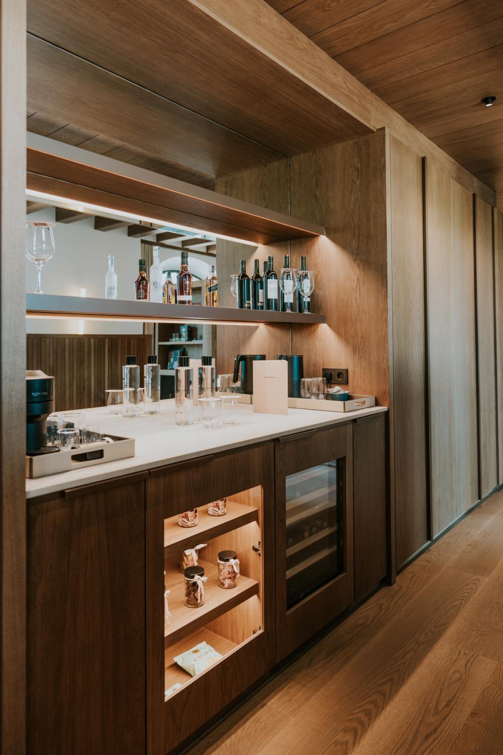 Suite with Terrace - Photo 12