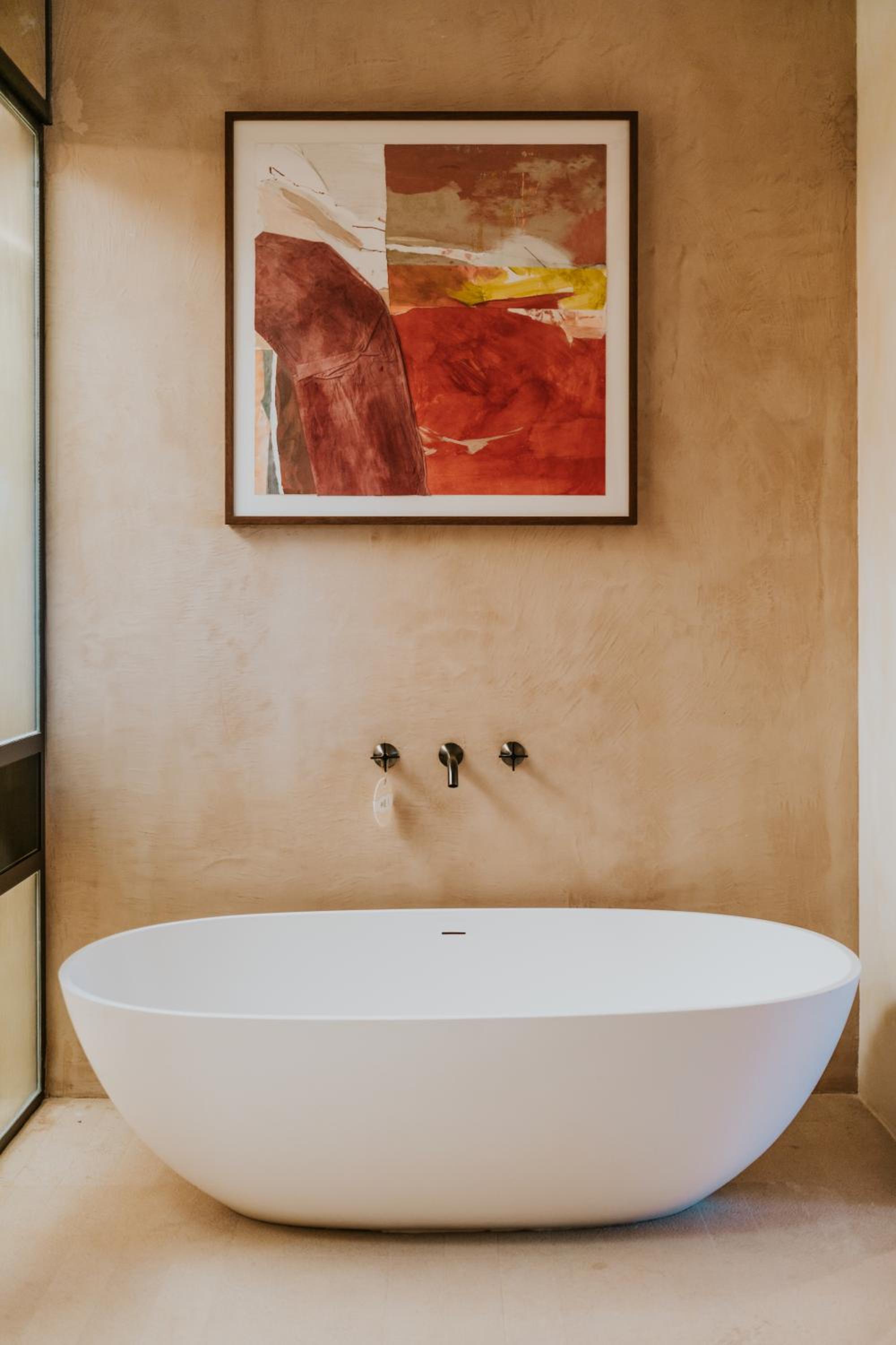 Deluxe Suite - Photo 8