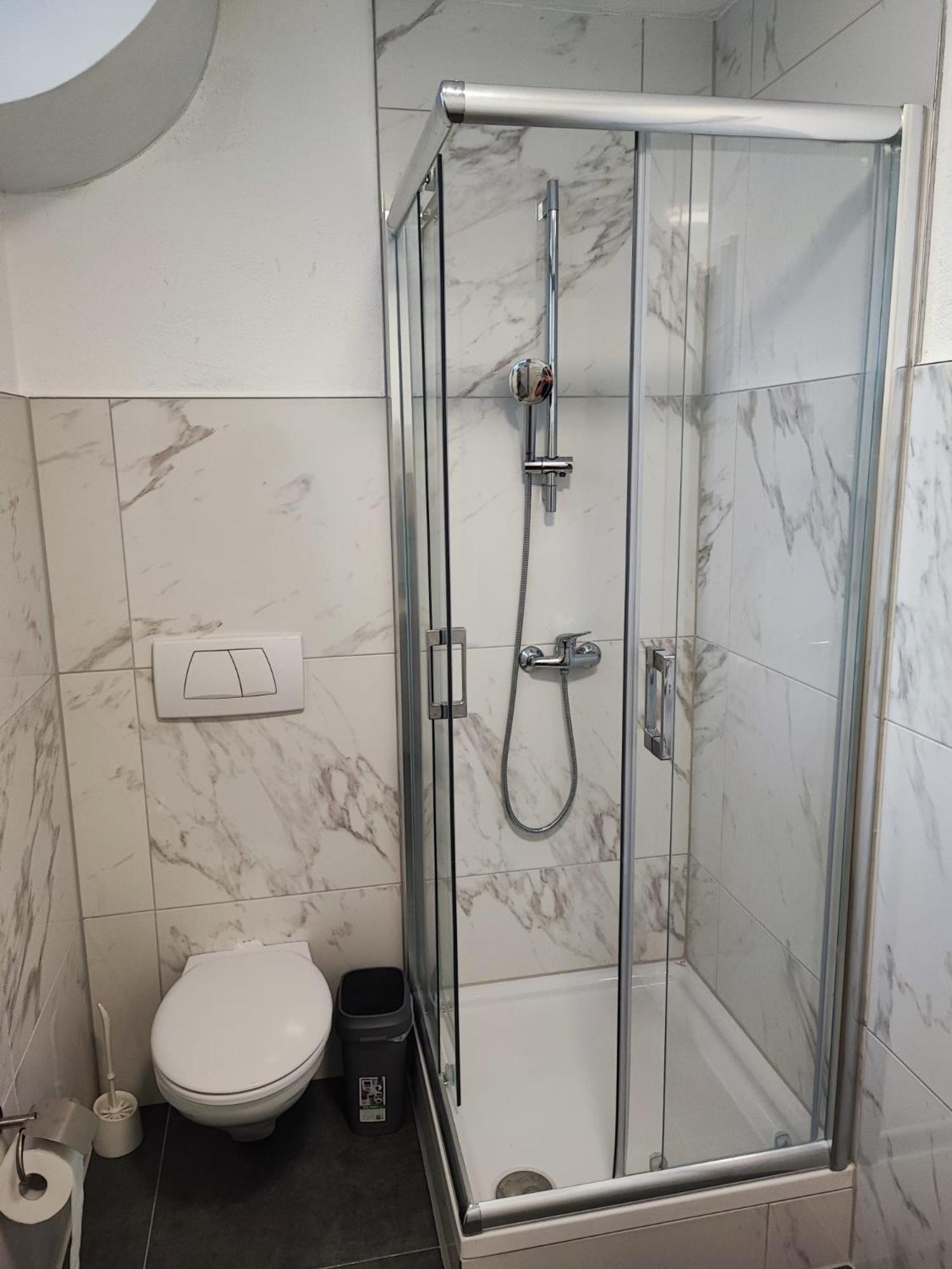 Triple Room - Photo 6