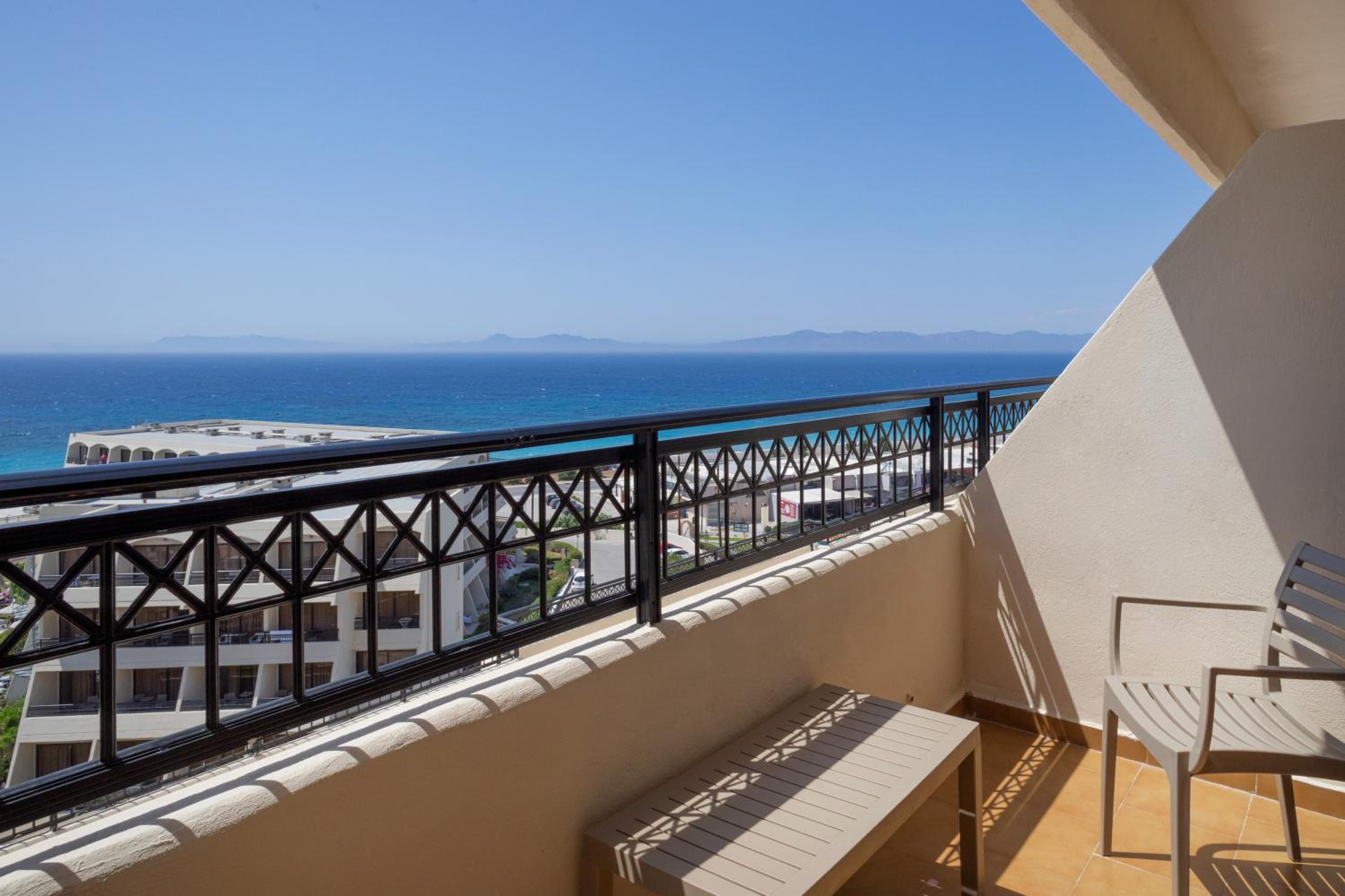 Superior Room Sea View - Photo 2