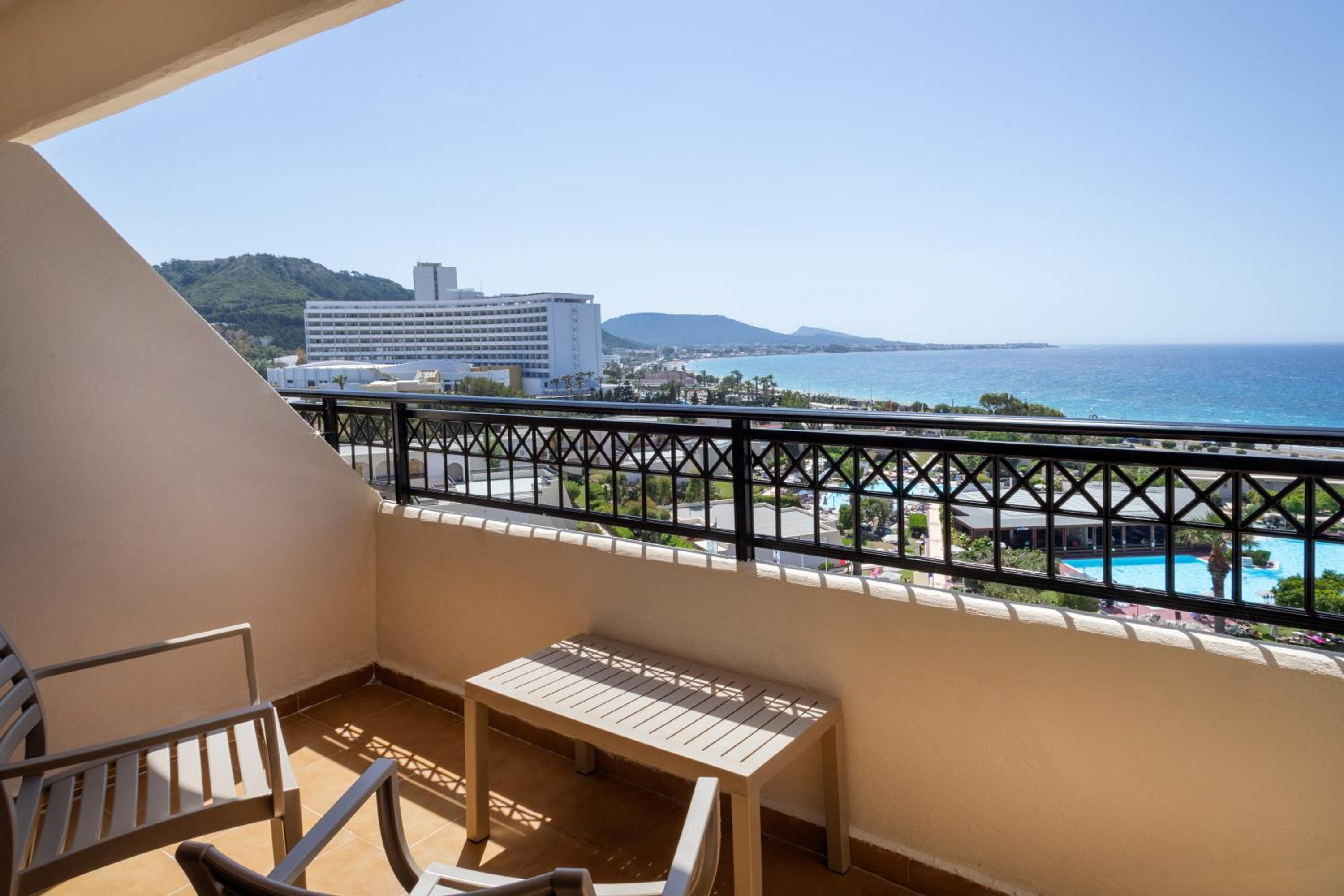 Superior Room Sea View - Photo 6