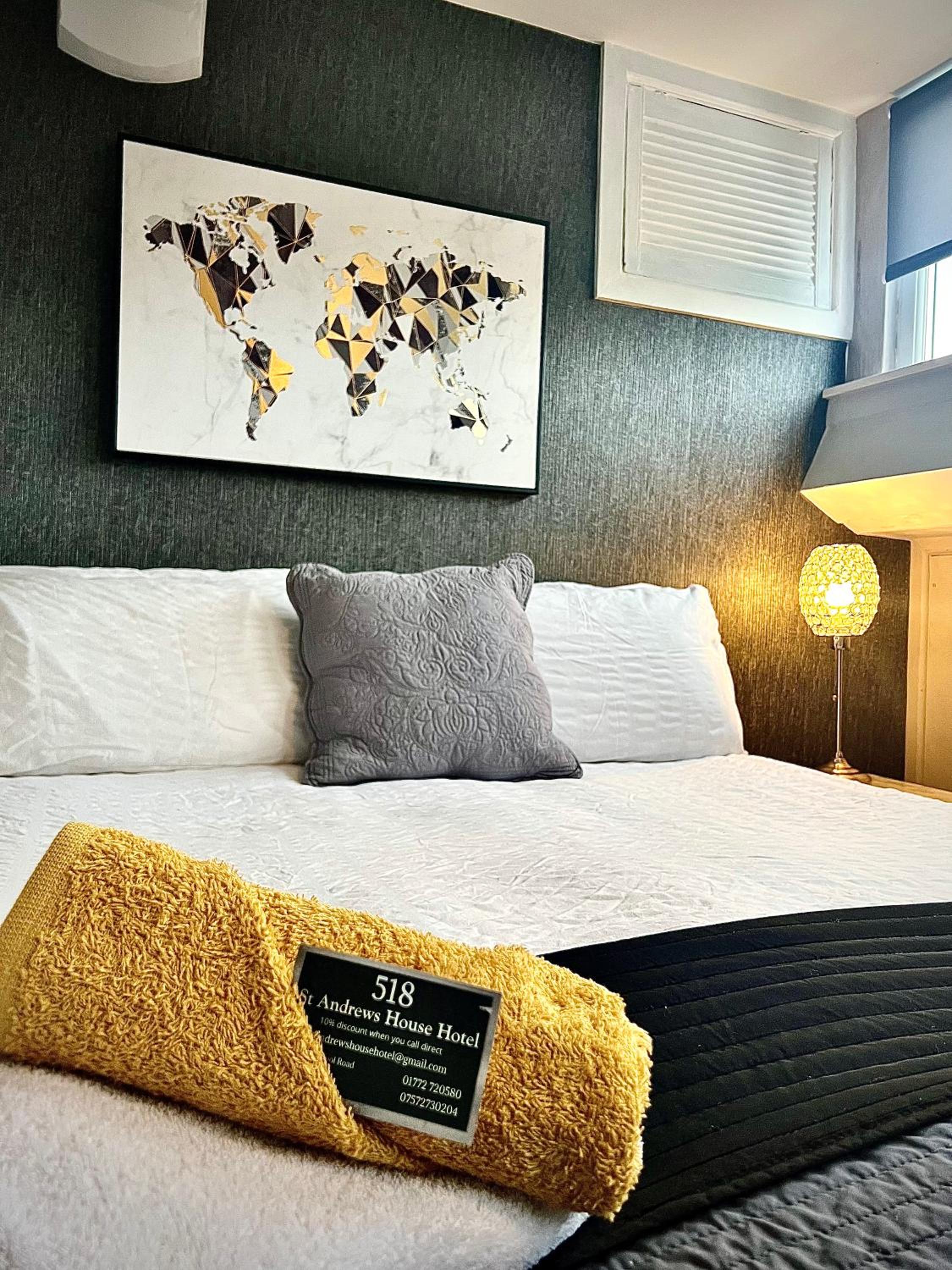 Double Room (Room 3)