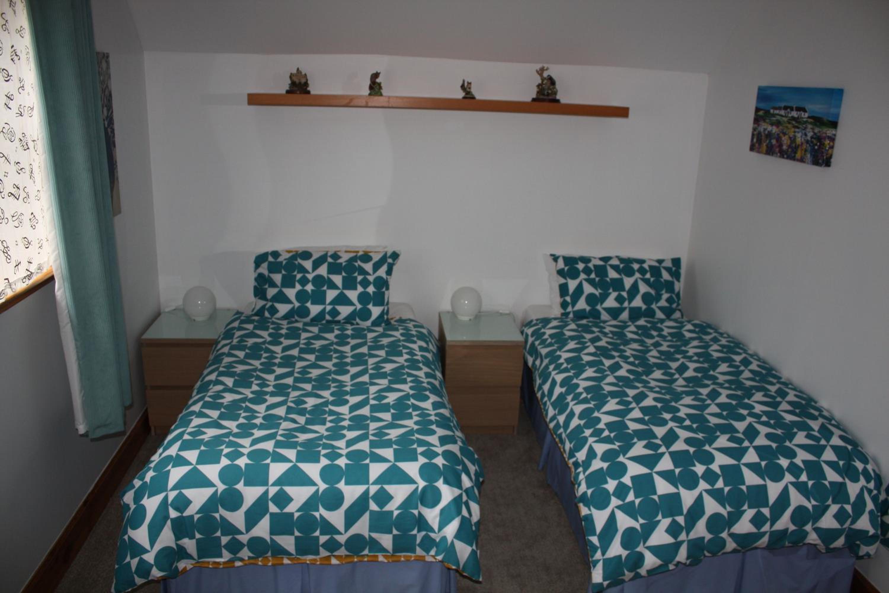 Twin Room with Private Bathroom photo 1