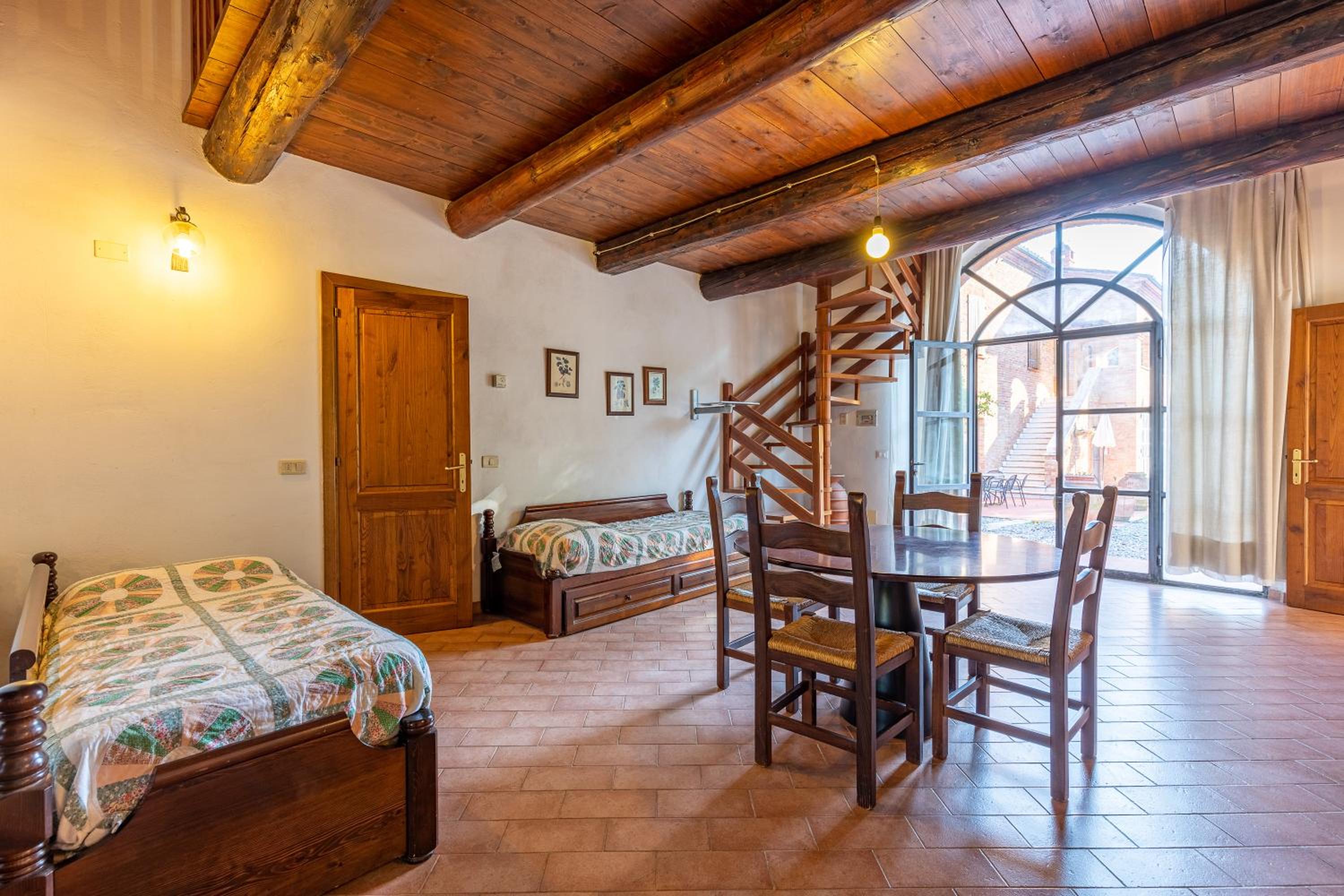 Superior One-Bedroom Apartment