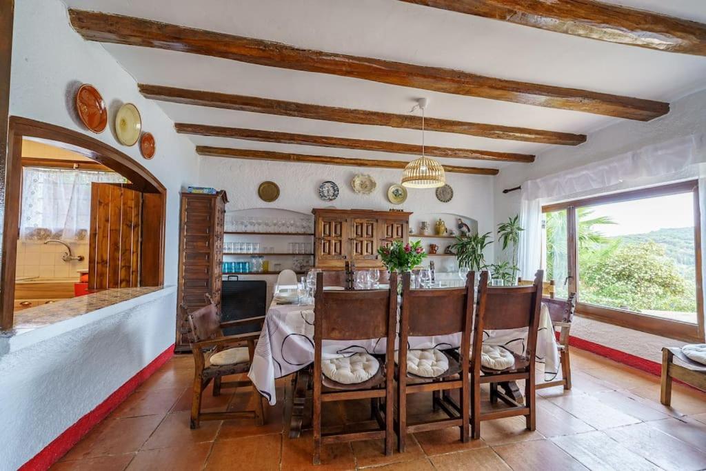 Villa photo 2