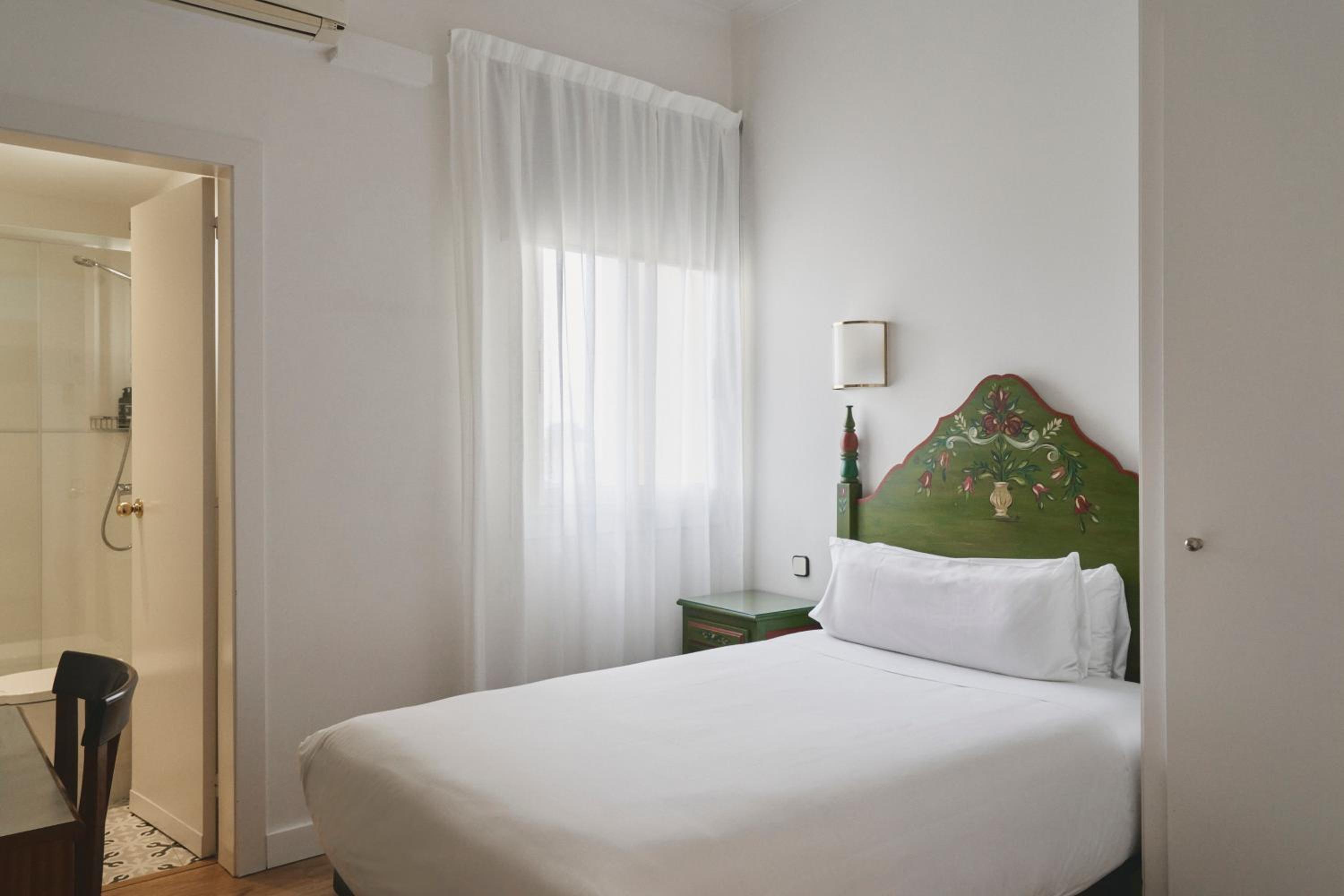 Single Room photo 3