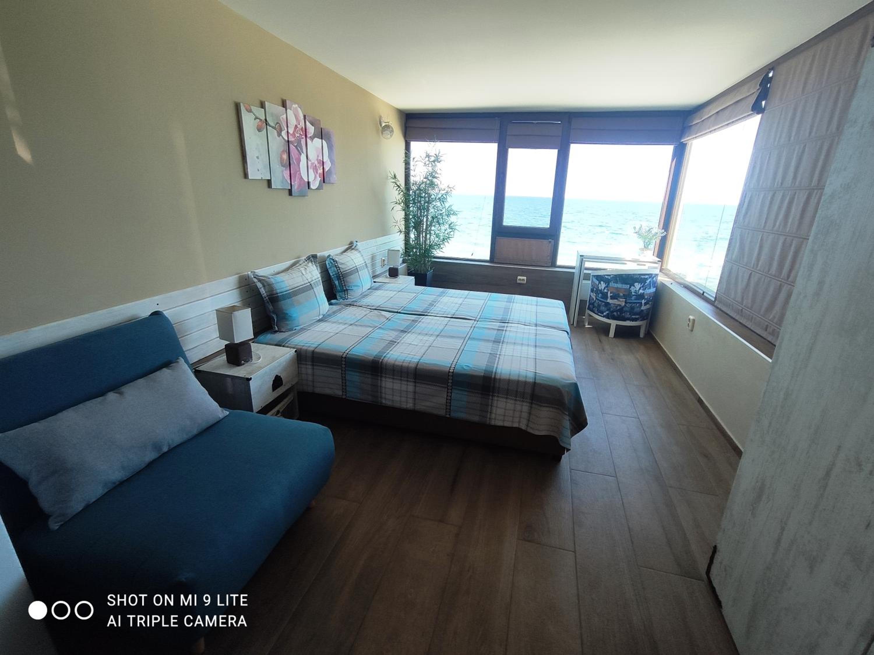Double or Twin Room with Sea View photo 1