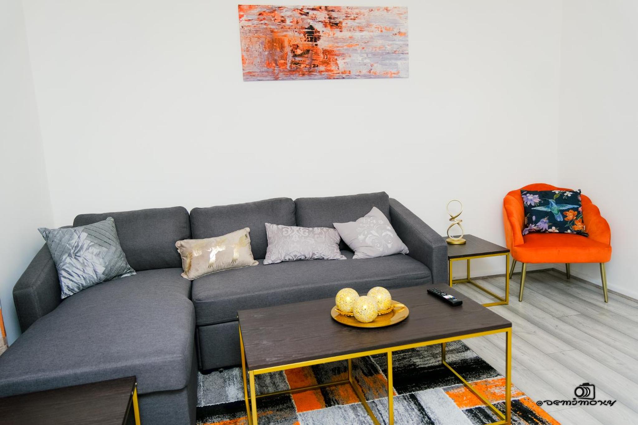 Three-Bedroom Apartment photo 1