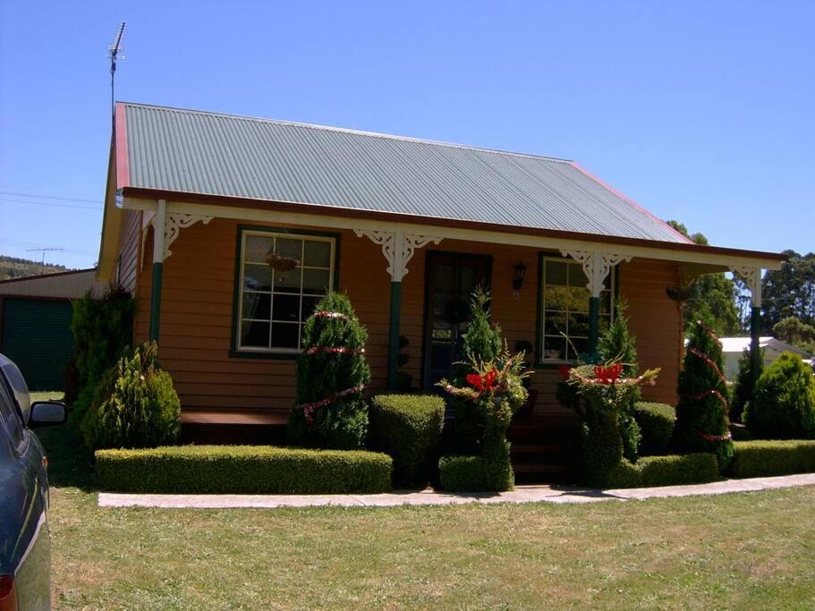 Two-Bedroom House photo 2