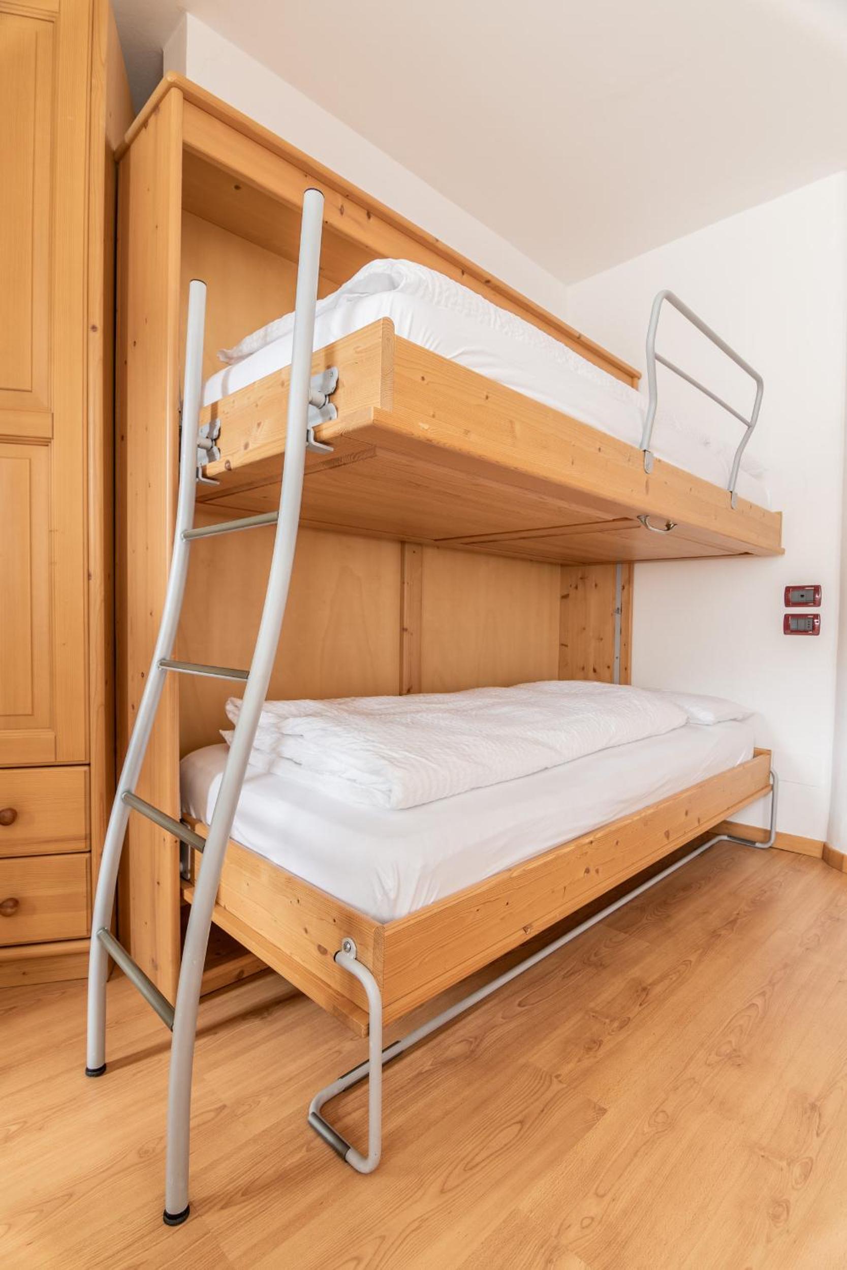Standard Quadruple Room - Photo 3