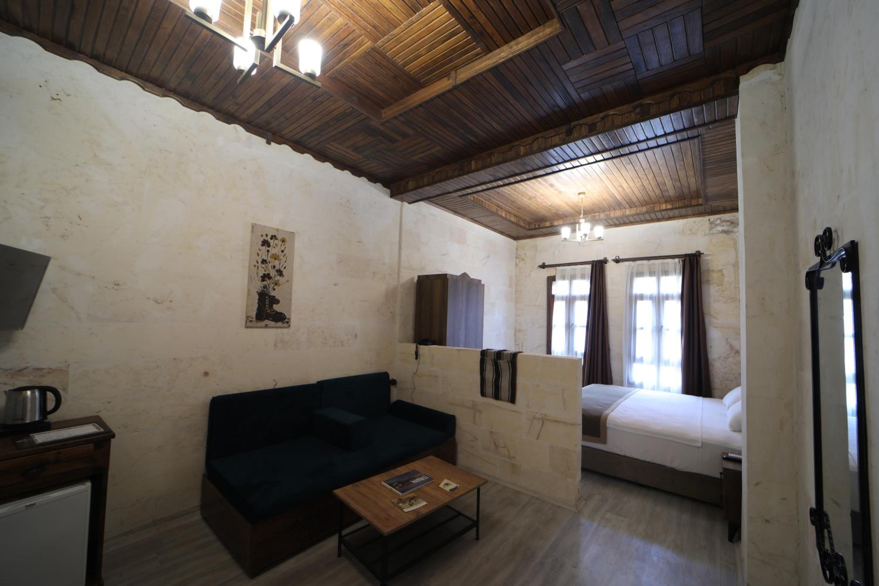 Large Double Room photo 3