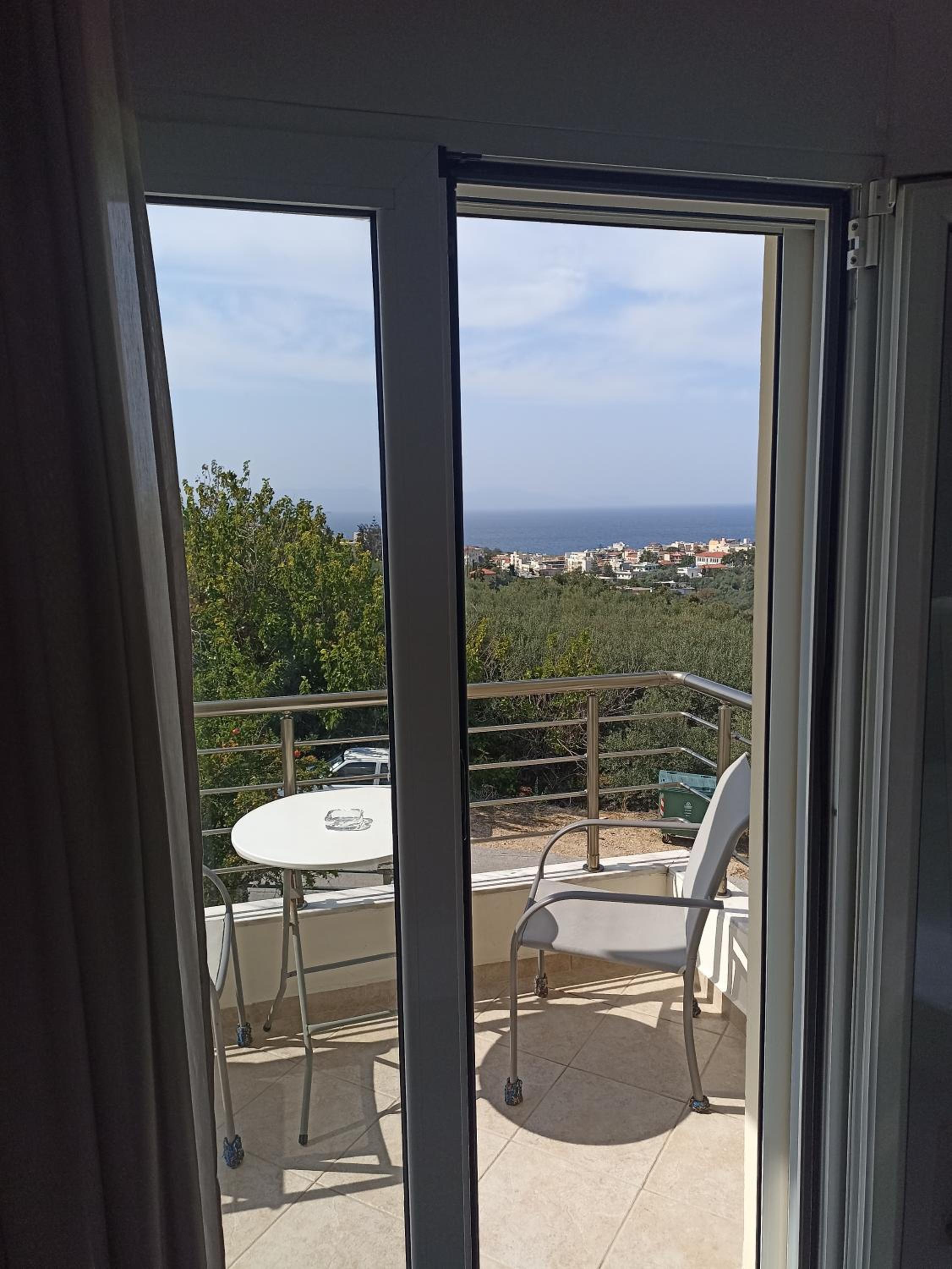 Studio Apartment with Sea View - Photo 9