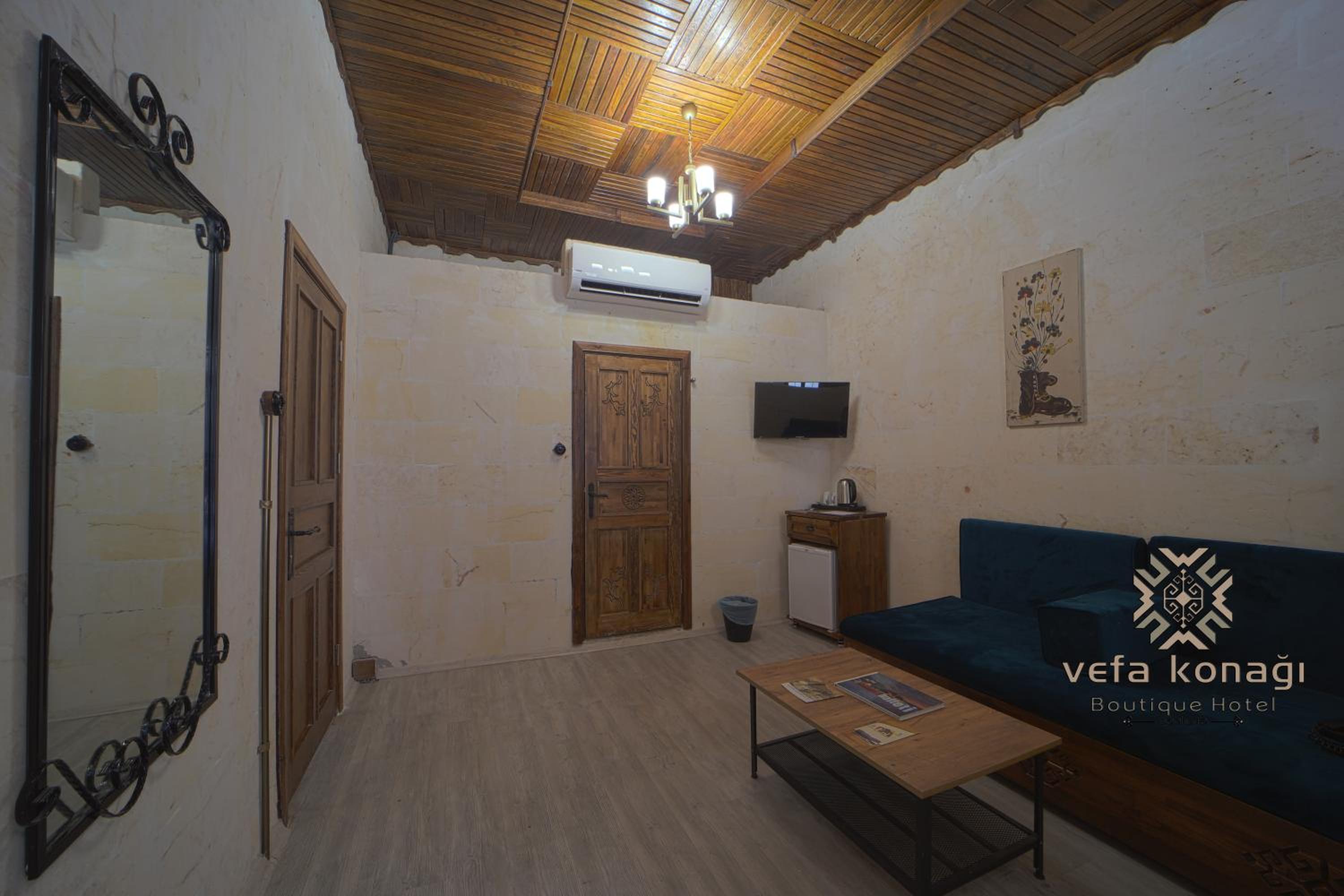 Large Double Room photo 2