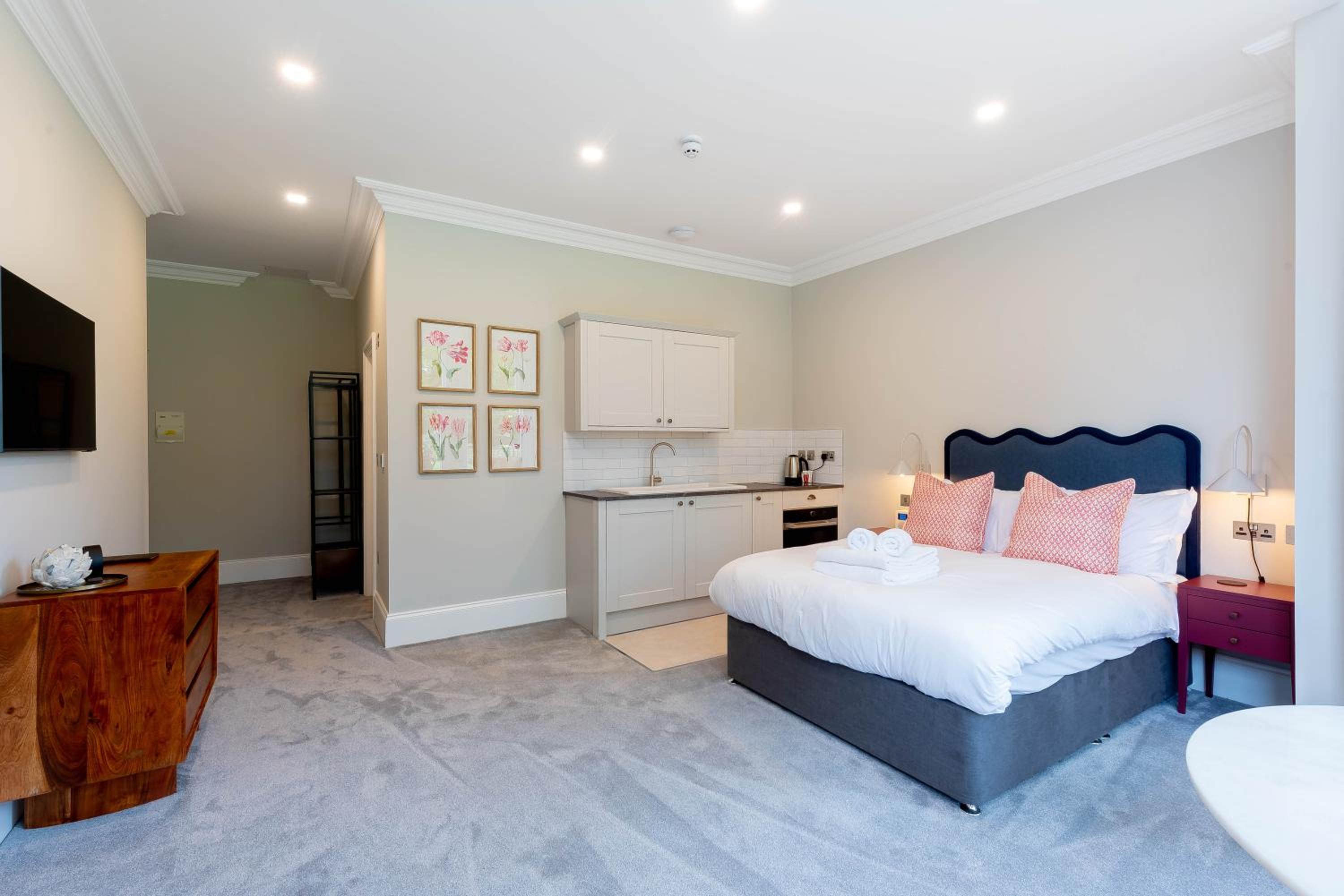 Suite with Garden View photo 3