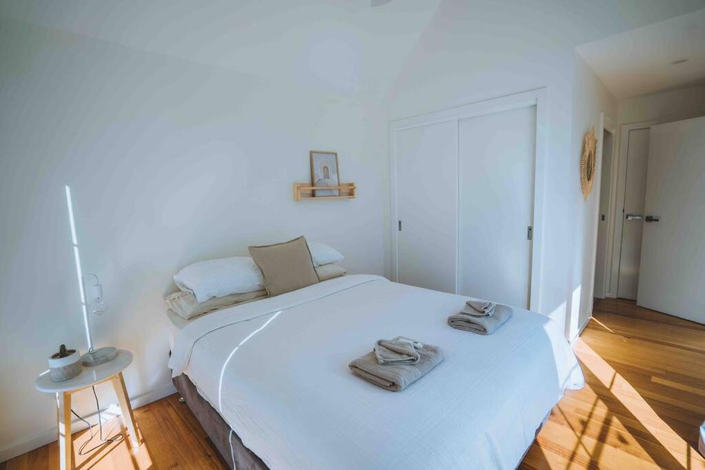 Two-Bedroom House photo 2