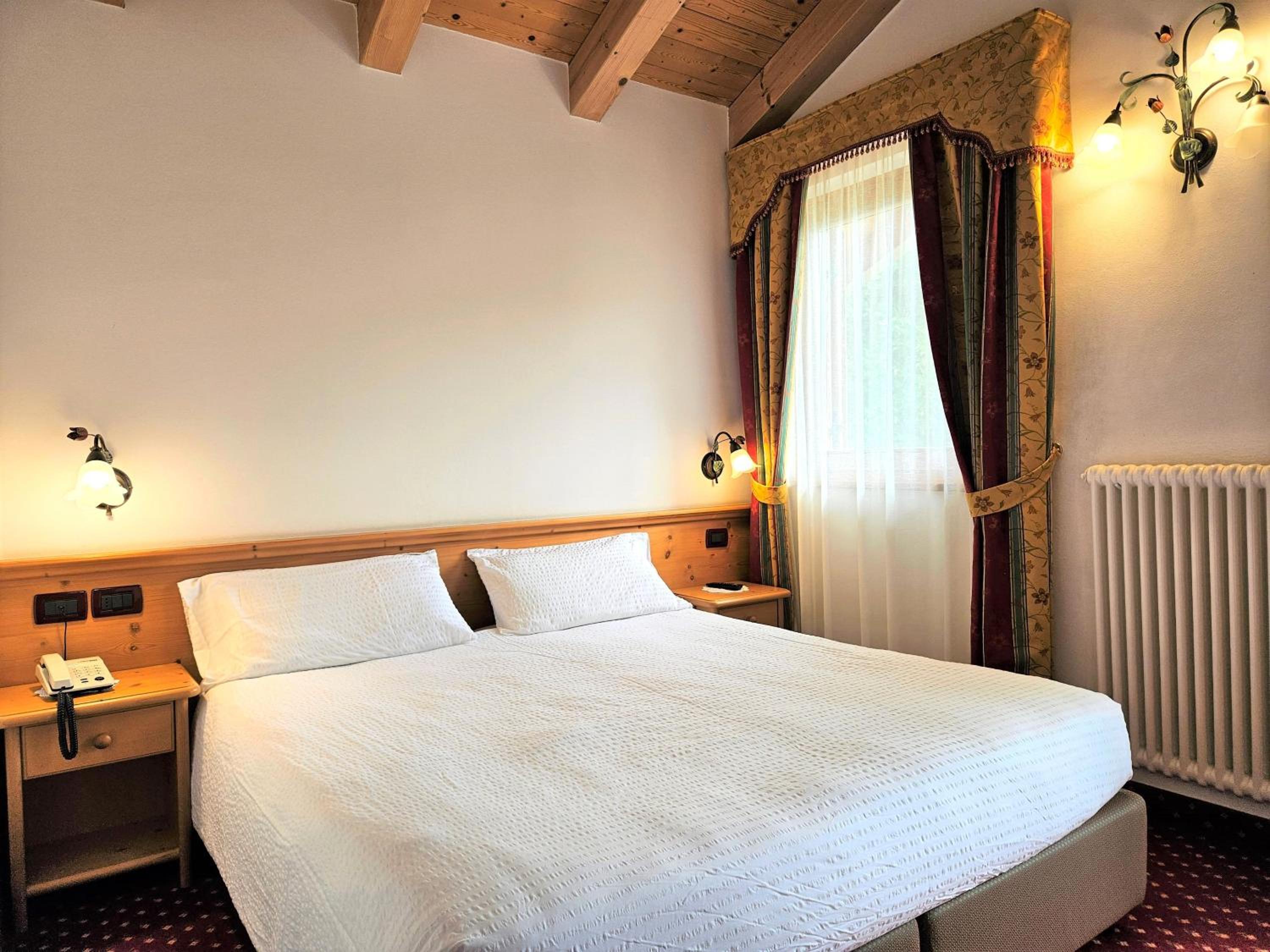 Standard Double or Twin Room - Photo 4
