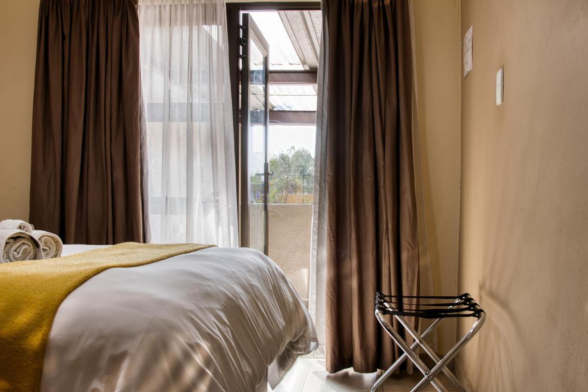  Double Room - Photo 4