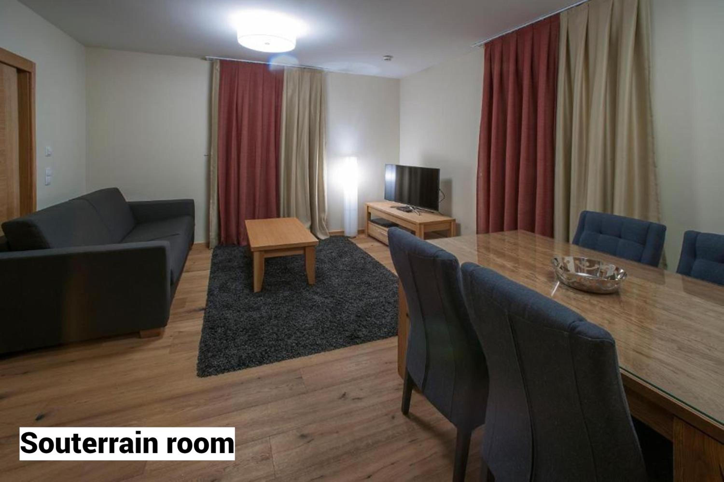 Standard Suite - Photo 4