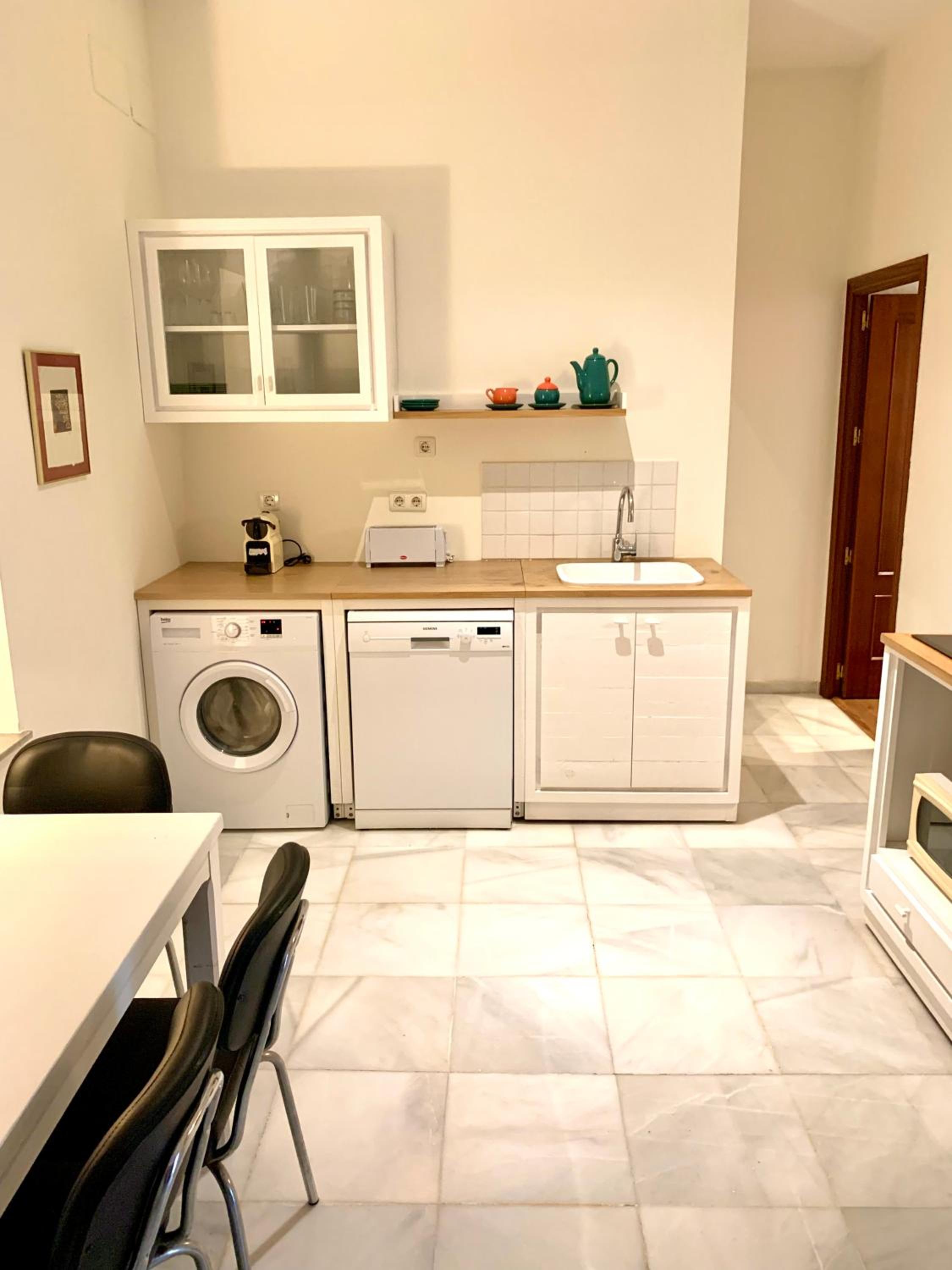 Apartment - Photo 11