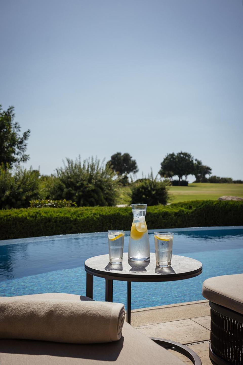 One Bedroom Suite Private Pool Golf & Sea view photo 3
