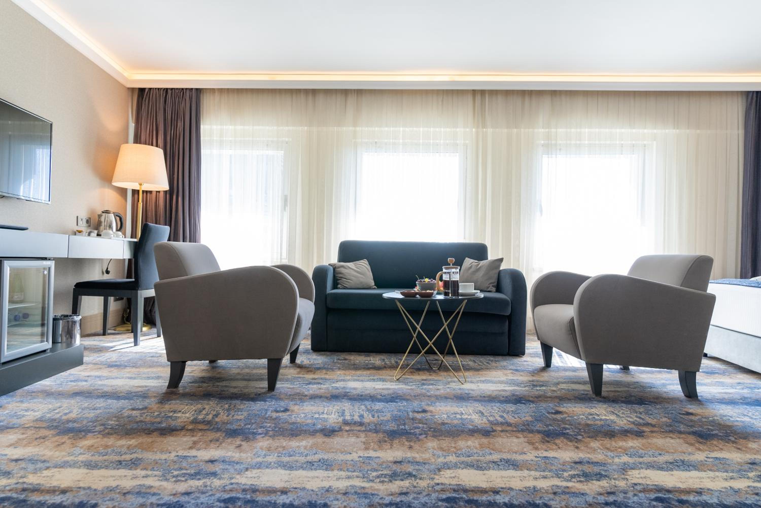 Deluxe Room - Photo 1