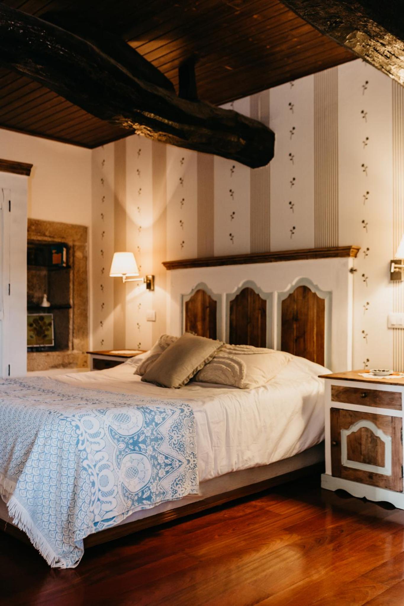 Estudio King con Sofá Cama