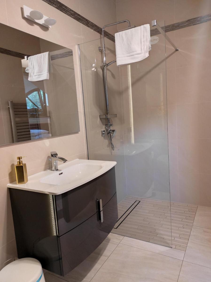 Double Room with Lake View photo 1