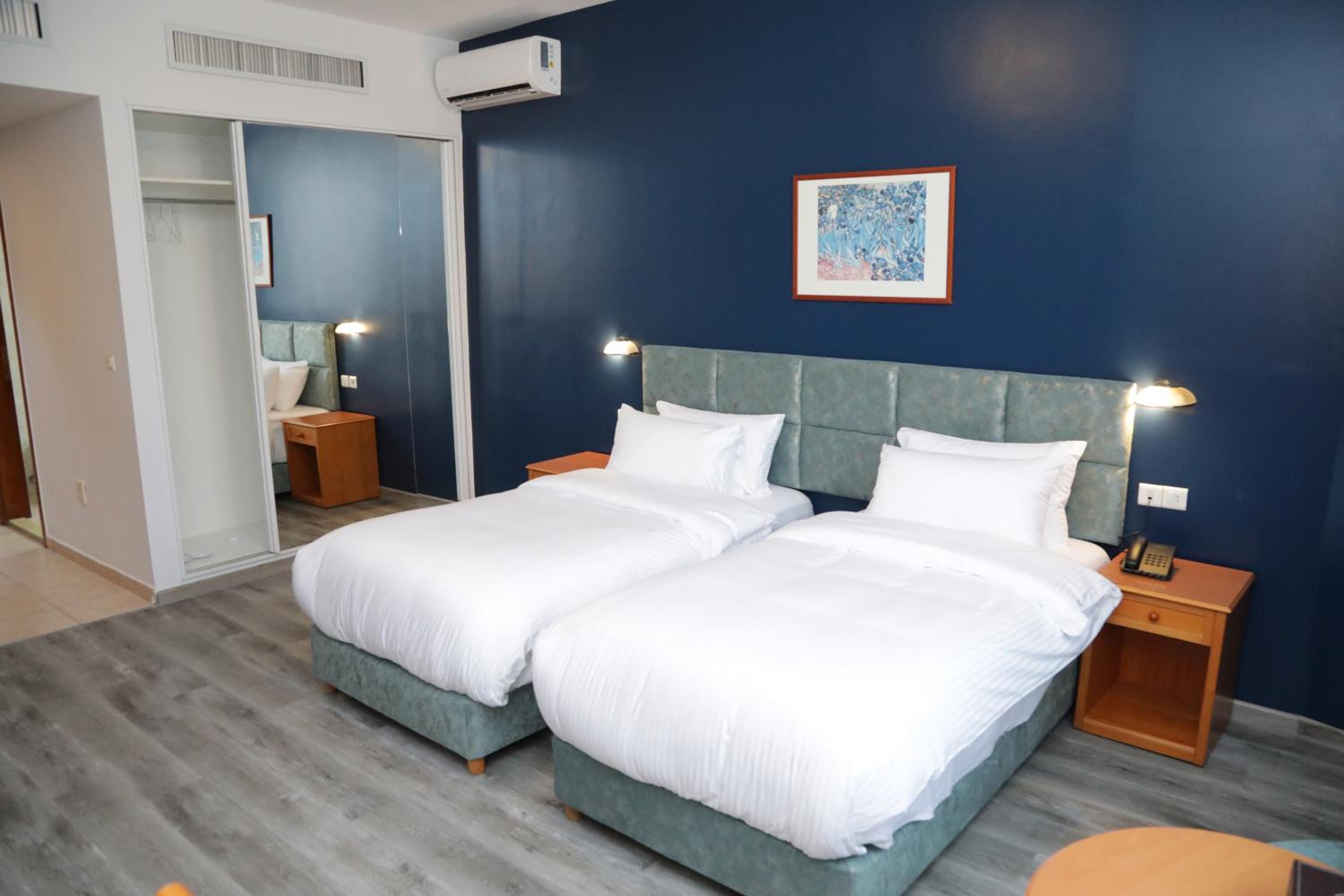 Deluxe Twin Room - Photo 4