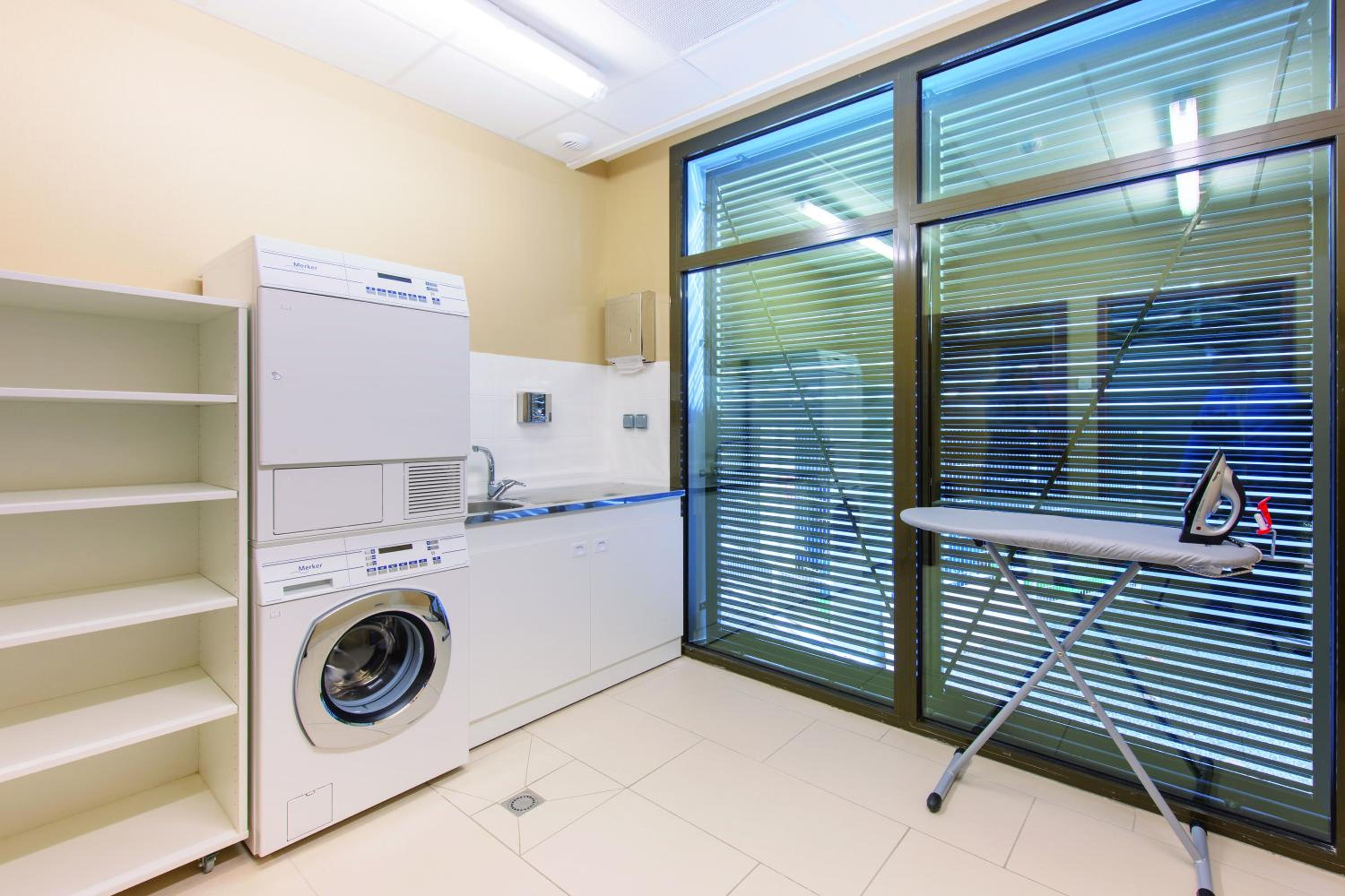 Family Apartment (2 Adults + 2 Children) - Spa and Pool Access not Included - Photo 3