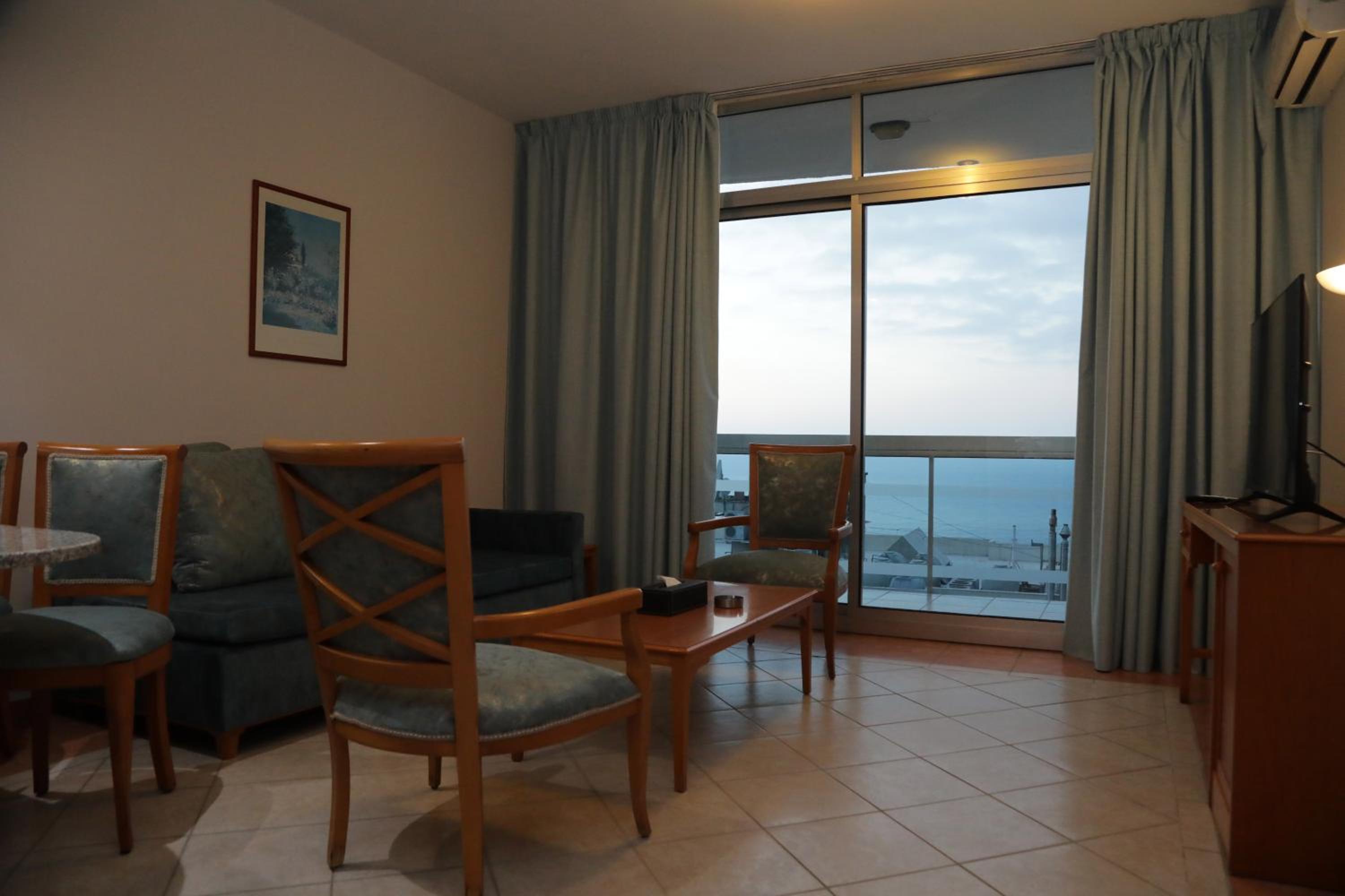 King Suite with Sea View photo 3