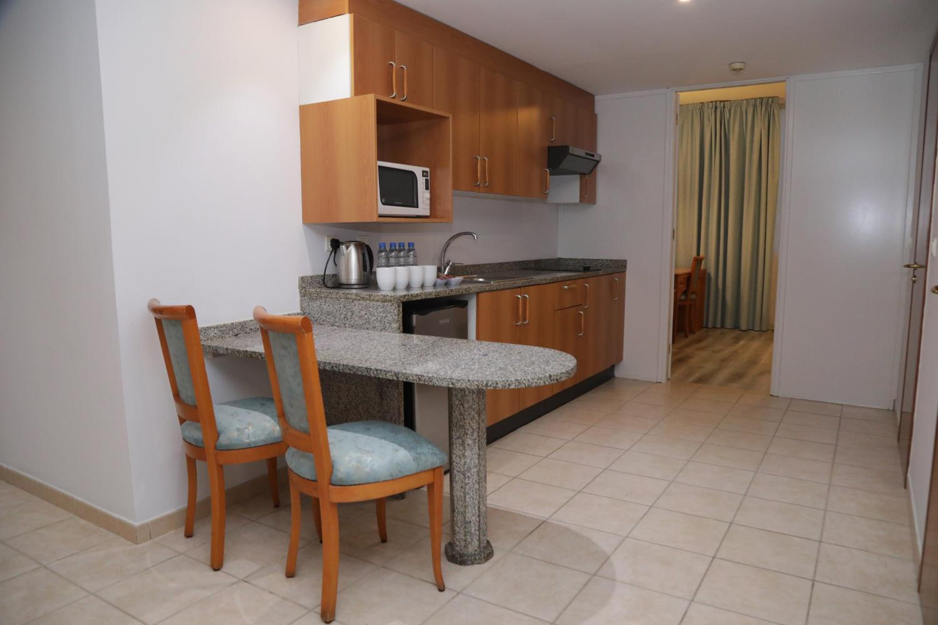 Two-Bedroom Suite - Photo 3