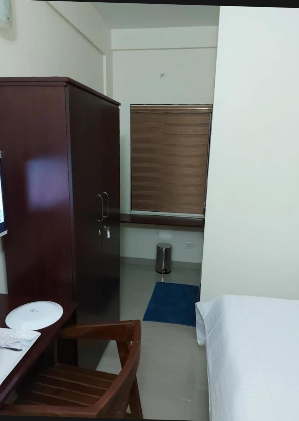 Deluxe Double or Twin Room - Photo 9