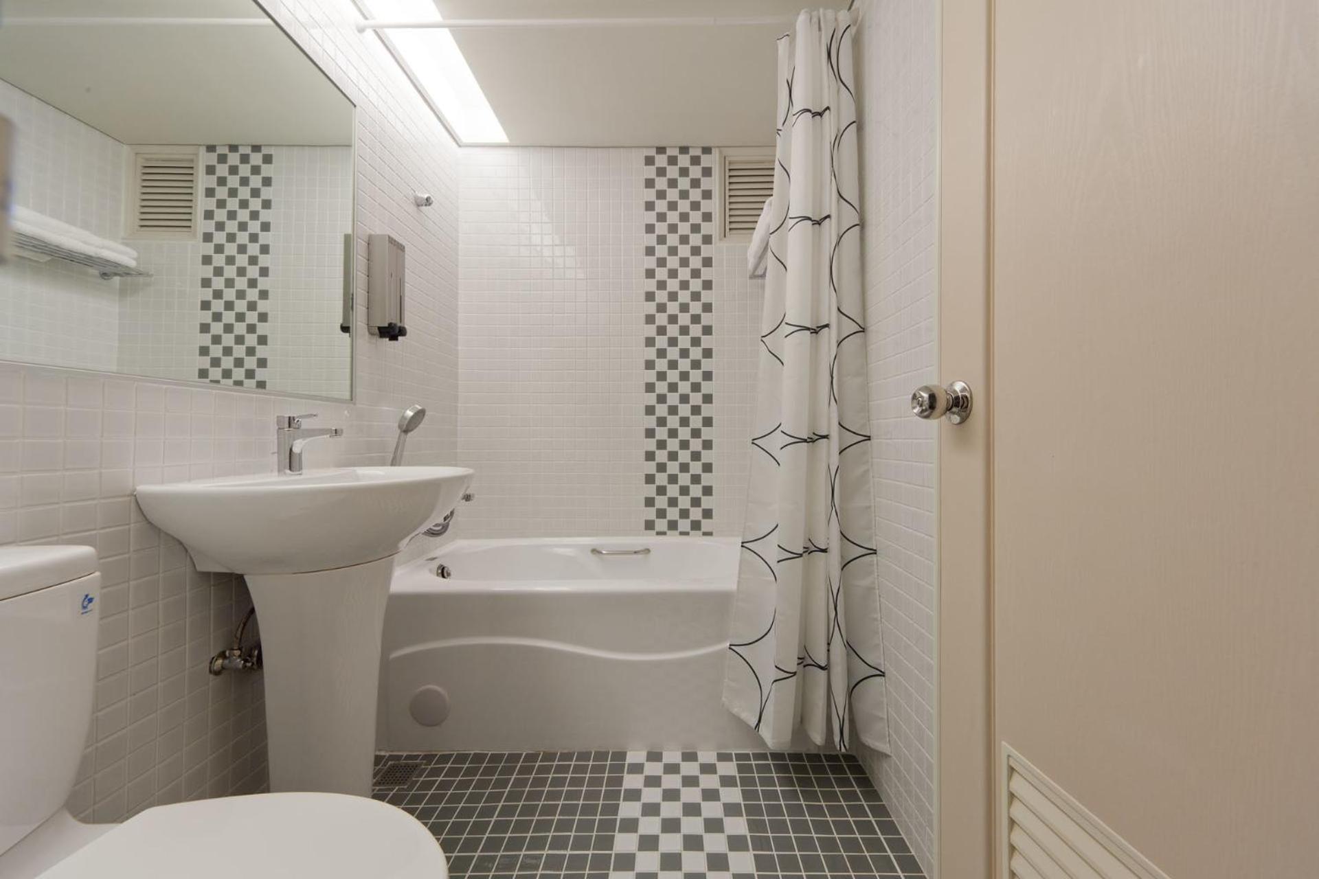 Double Room - Photo 3
