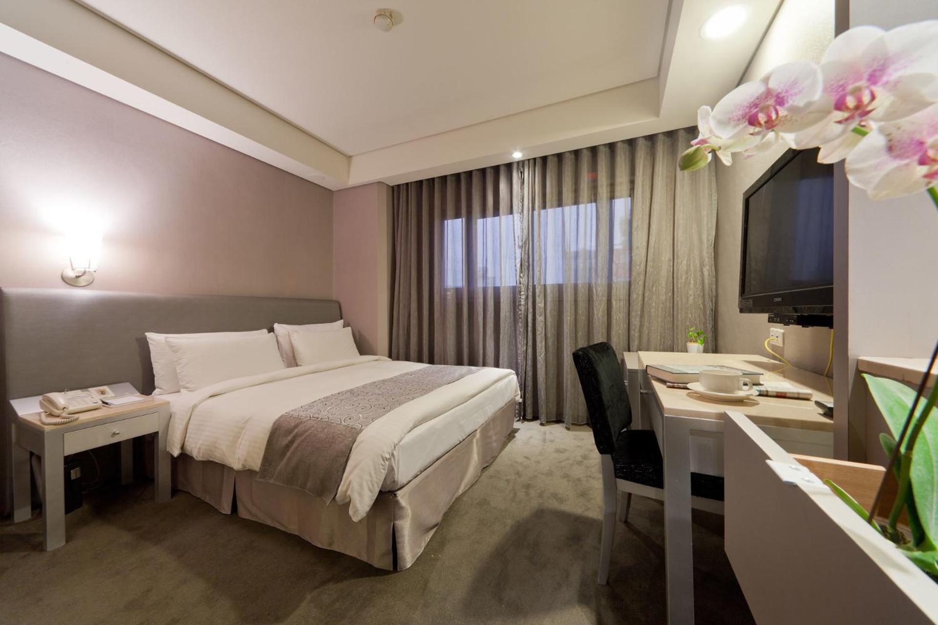 Double Room - Photo 4